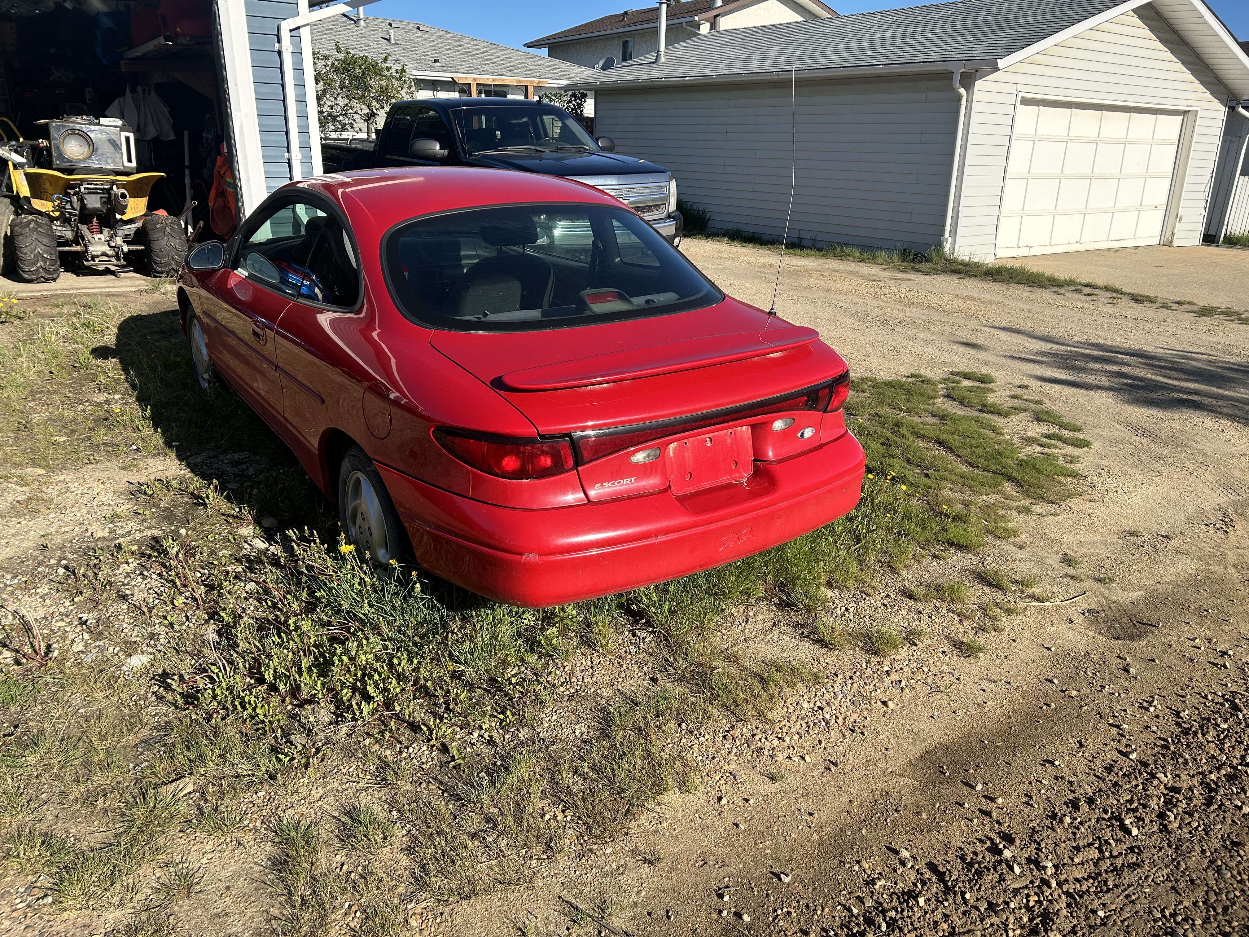 Photo of 2000 ford escort