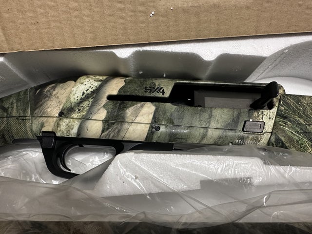 Photo of Winchester SX4 12ga 24" Mossy Oak Obsession Shotgun