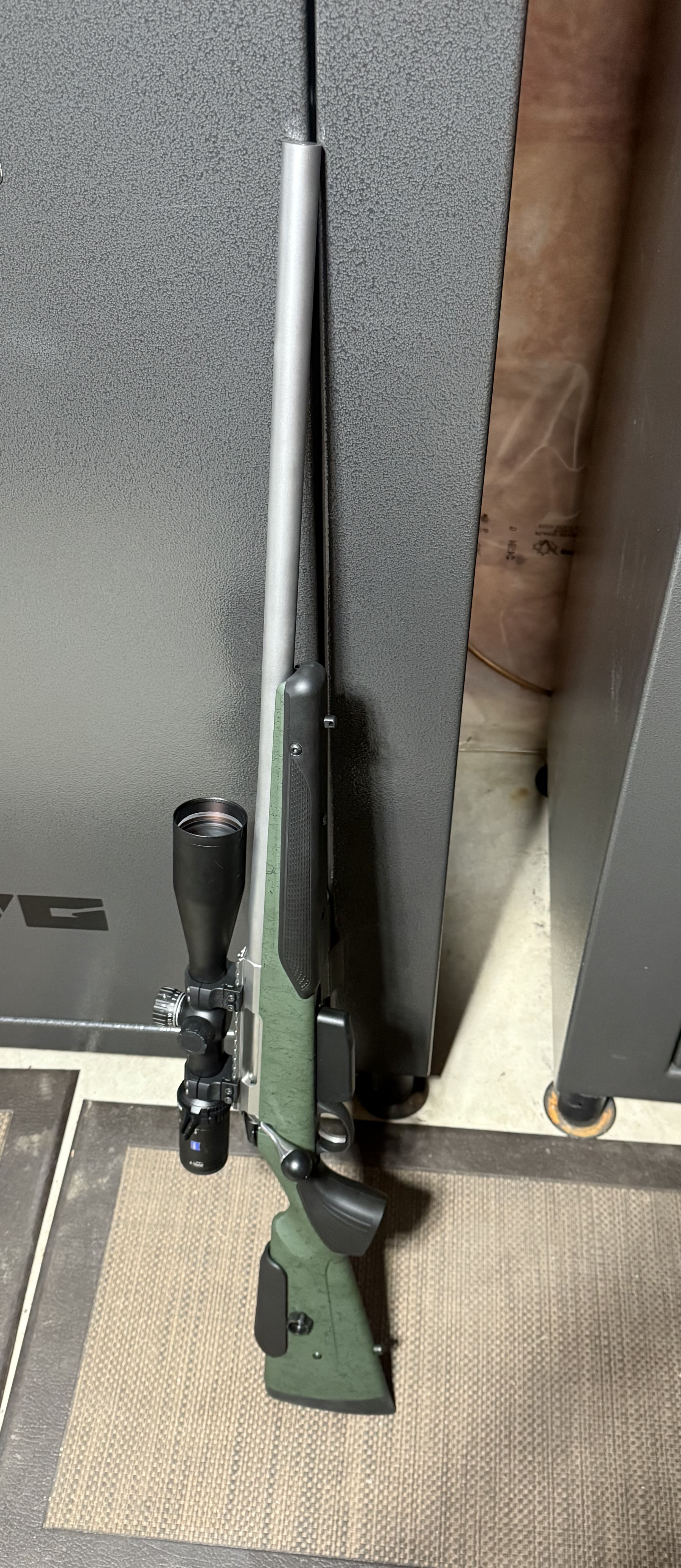 Photo of Tikka supervarmint stainless 