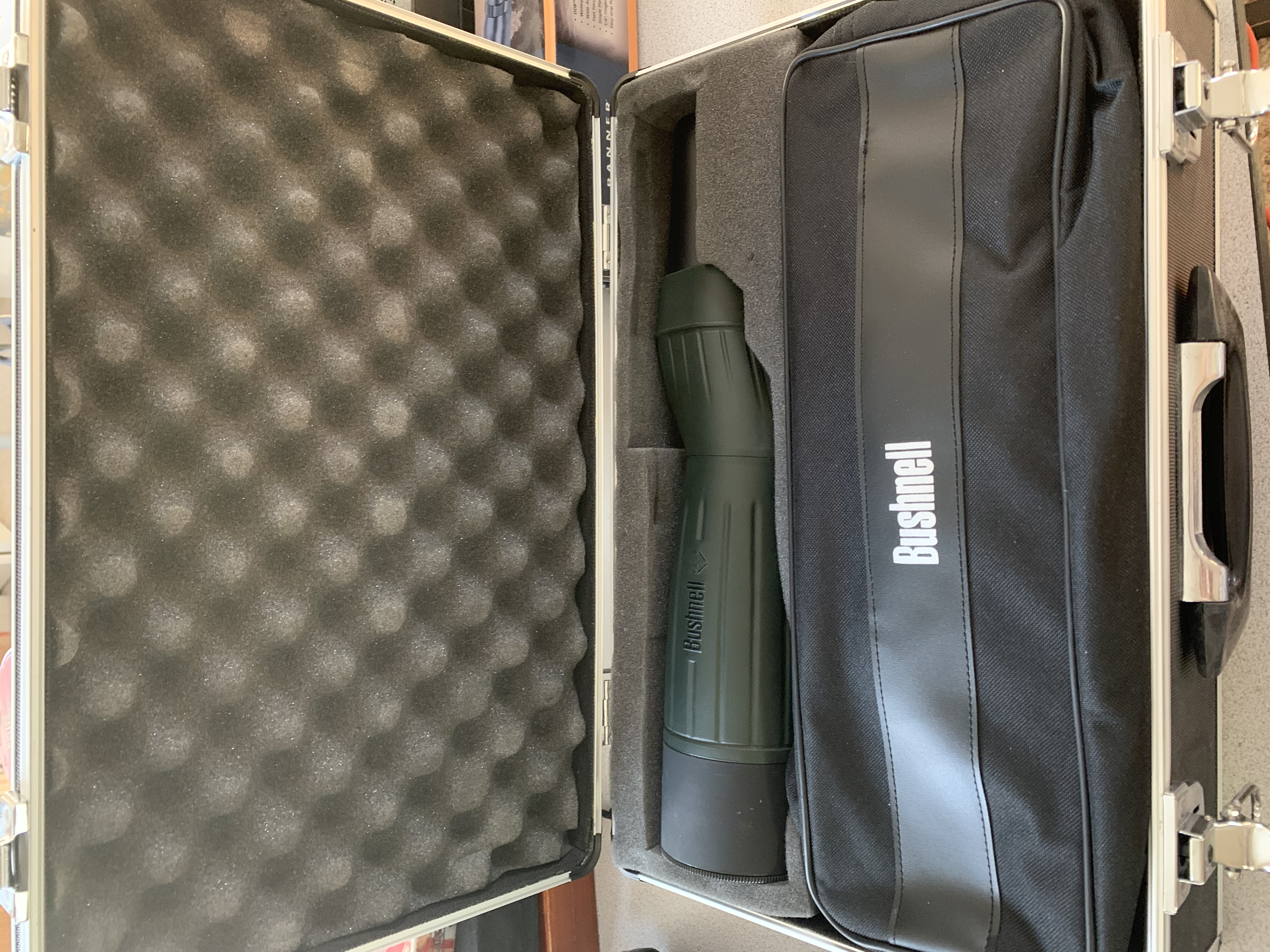 Photo of Bushnell “Trophy” Spotting Scope + 2 Tripods