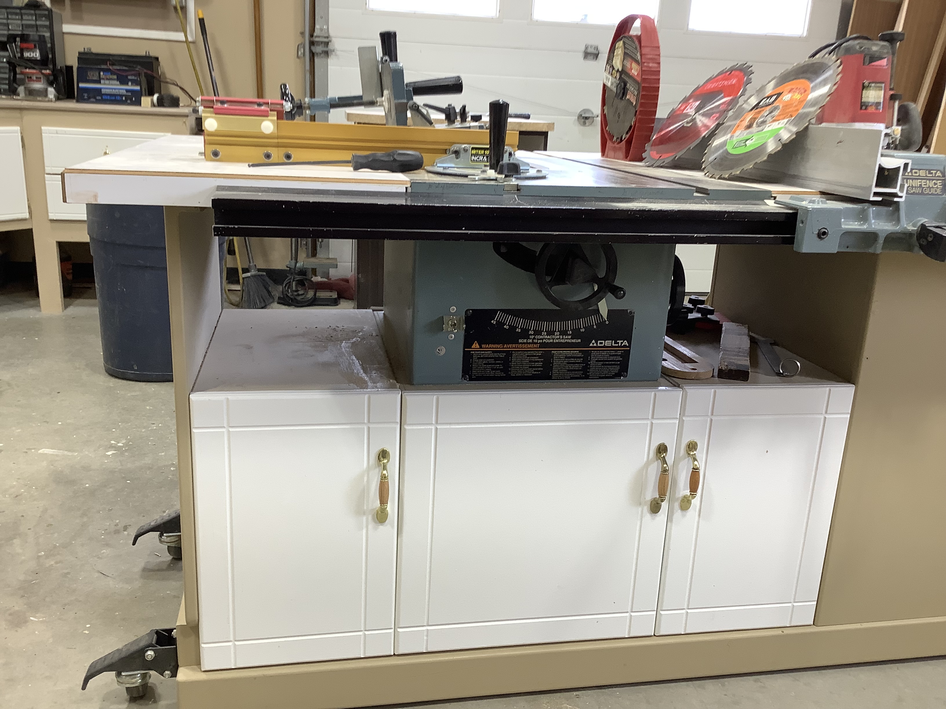 Photo of 10” Delta table saw