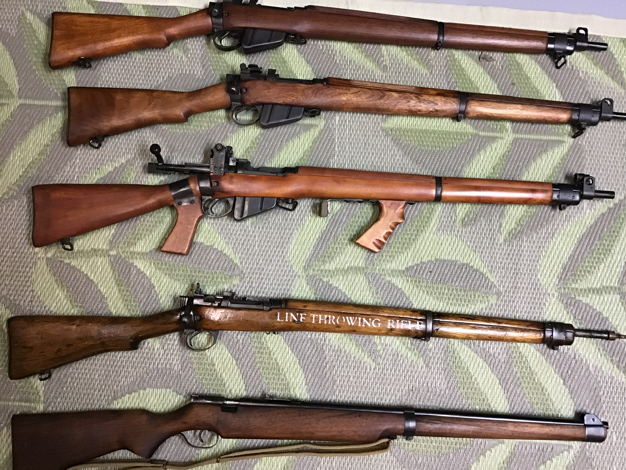 Photo of Wanted Gun collection ,Vintage firearms,bayonets,military items,medals in Toronto,Southern Ontario area $100,000 to invest 