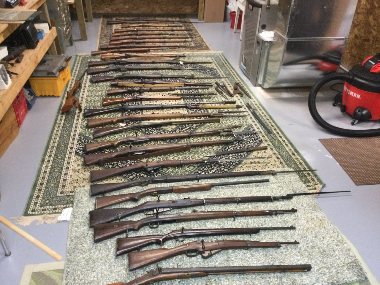 Photo of Wanted Gun collection ,Vintage firearms,bayonets,military items,medals in Toronto,Southern Ontario area $100,000 to invest 