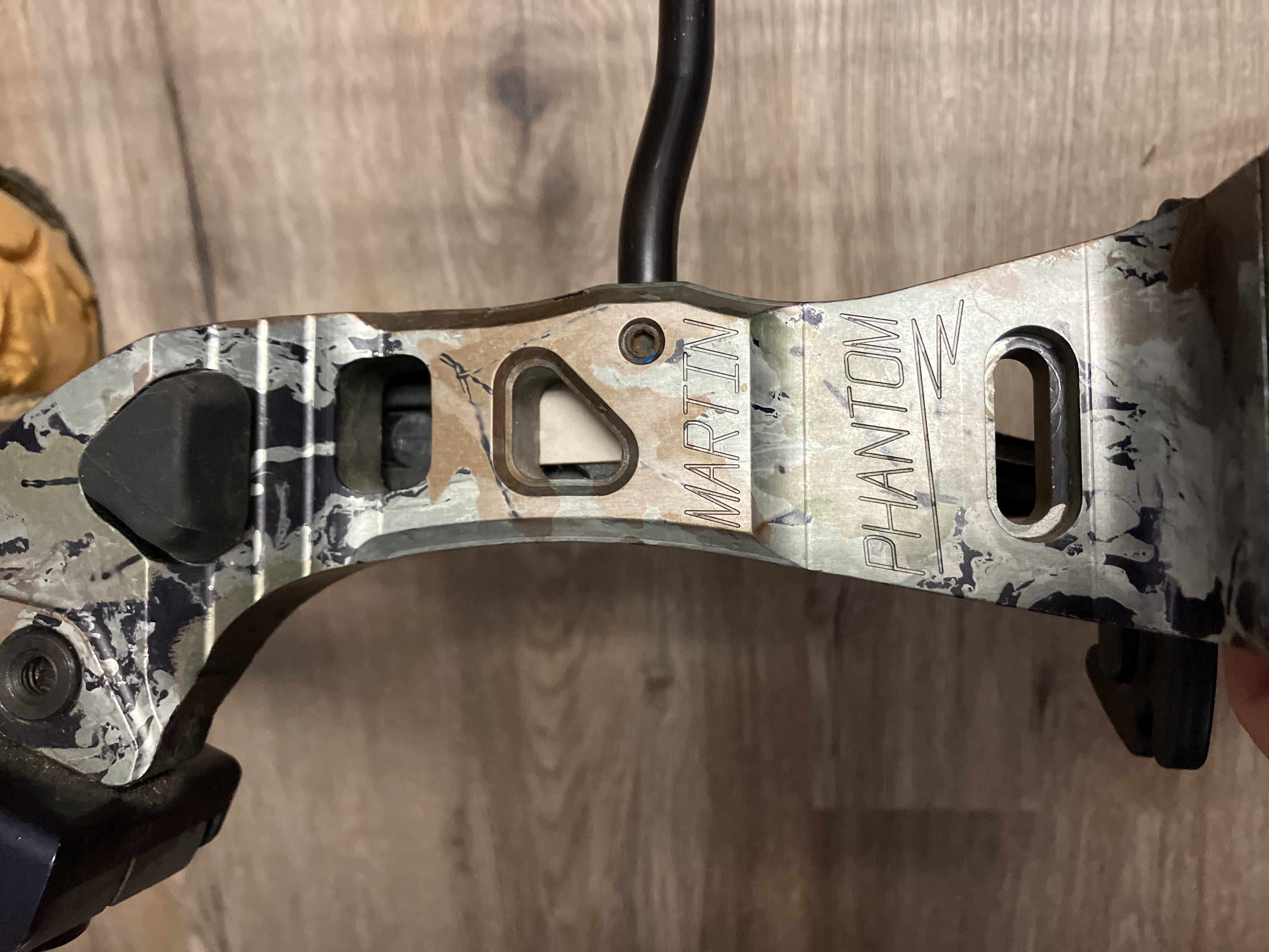 Photo of Martin Phantom Compound Bow