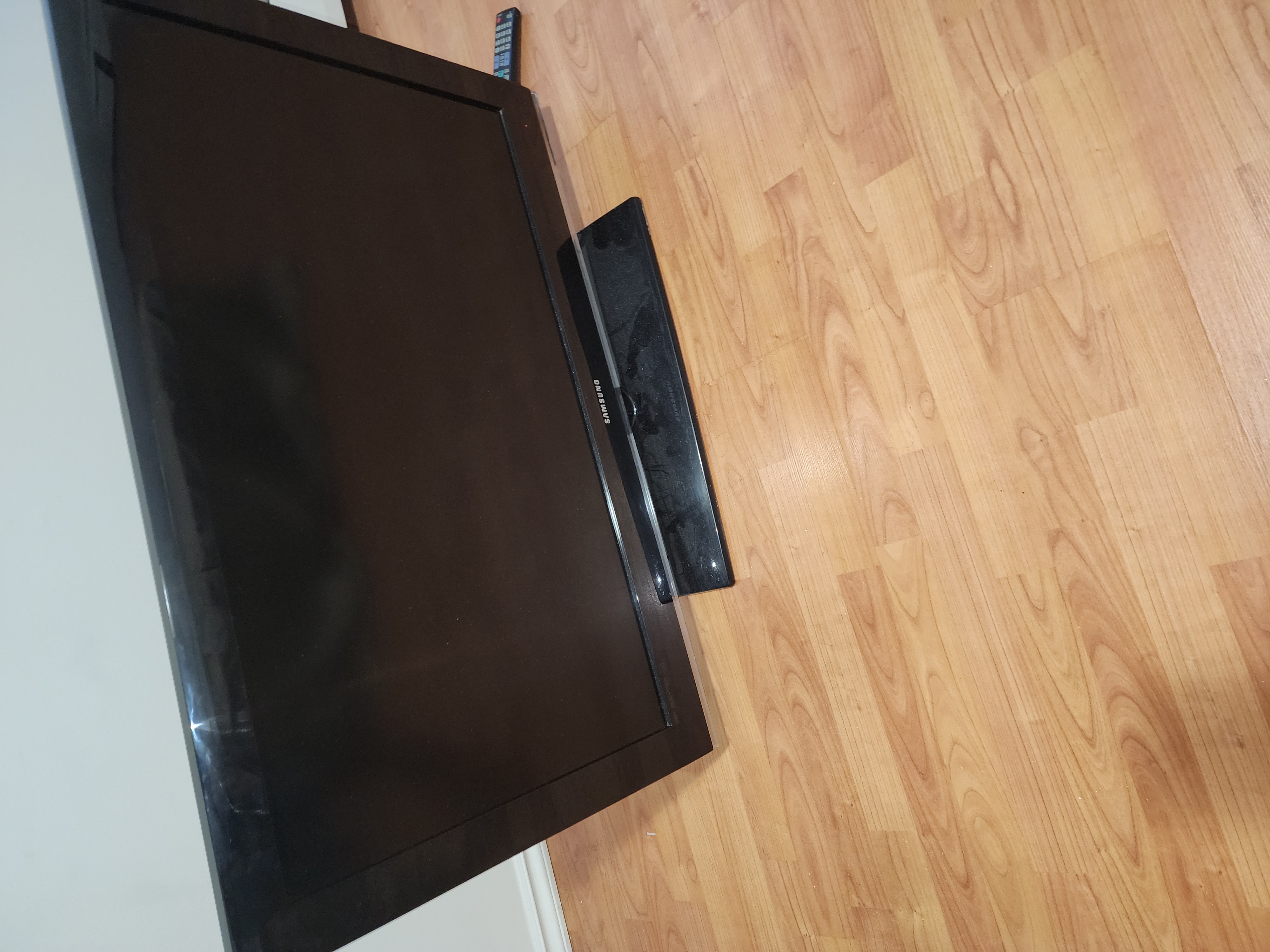 Photo of 40 Inch Samsung TV