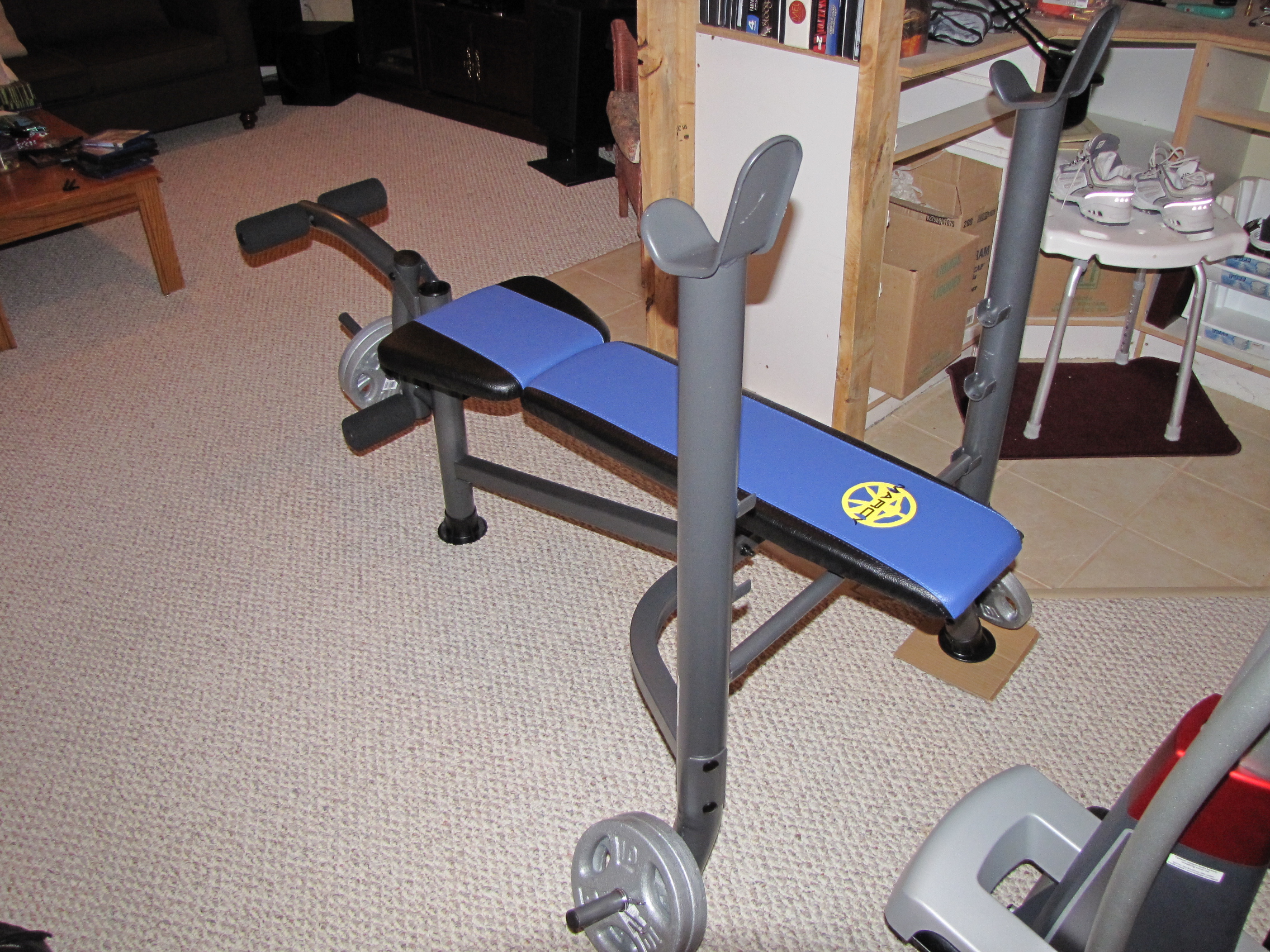 Photo of Weight bench