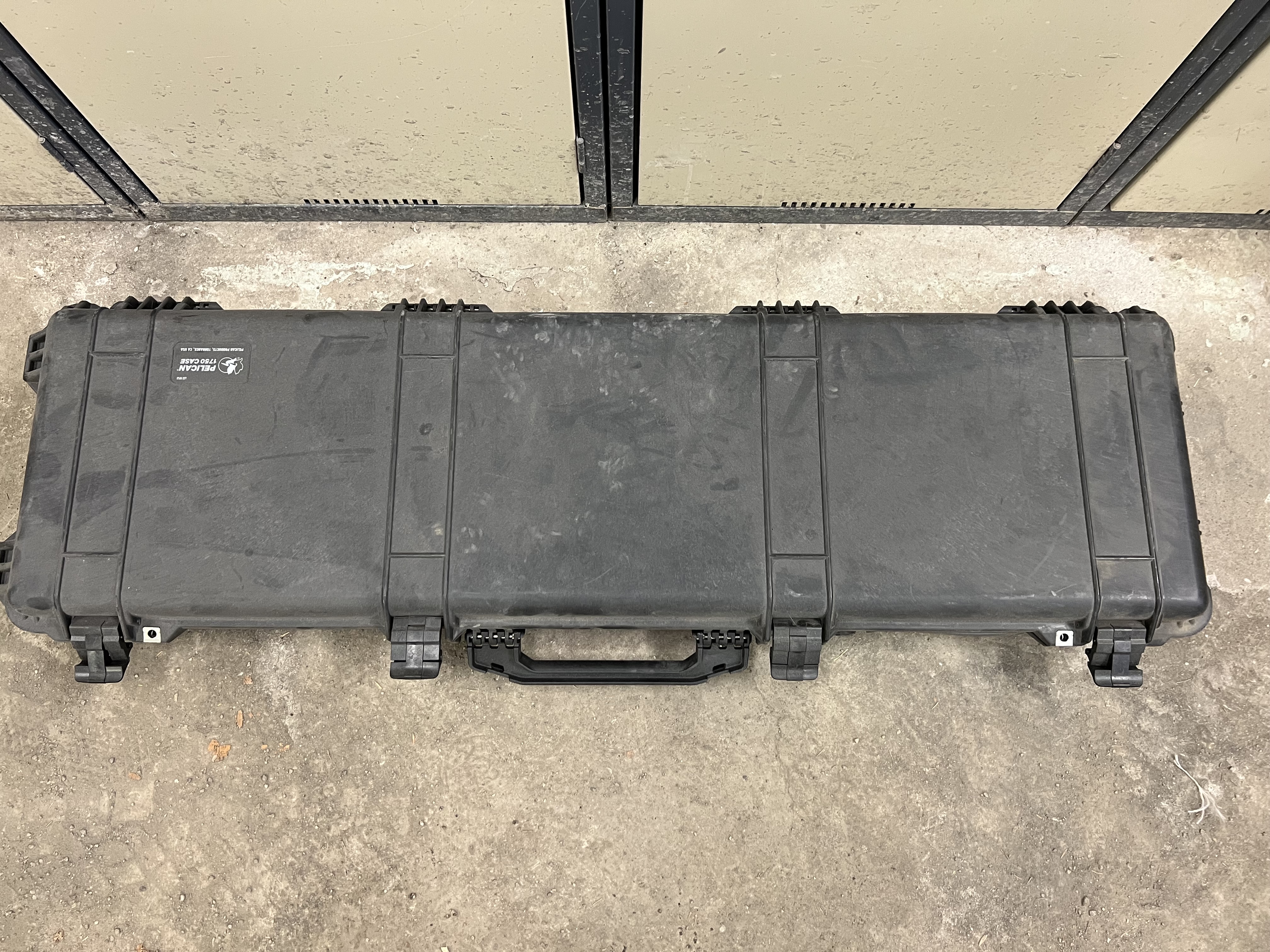 Photo of Pelican 1750 Double Rifle Case 