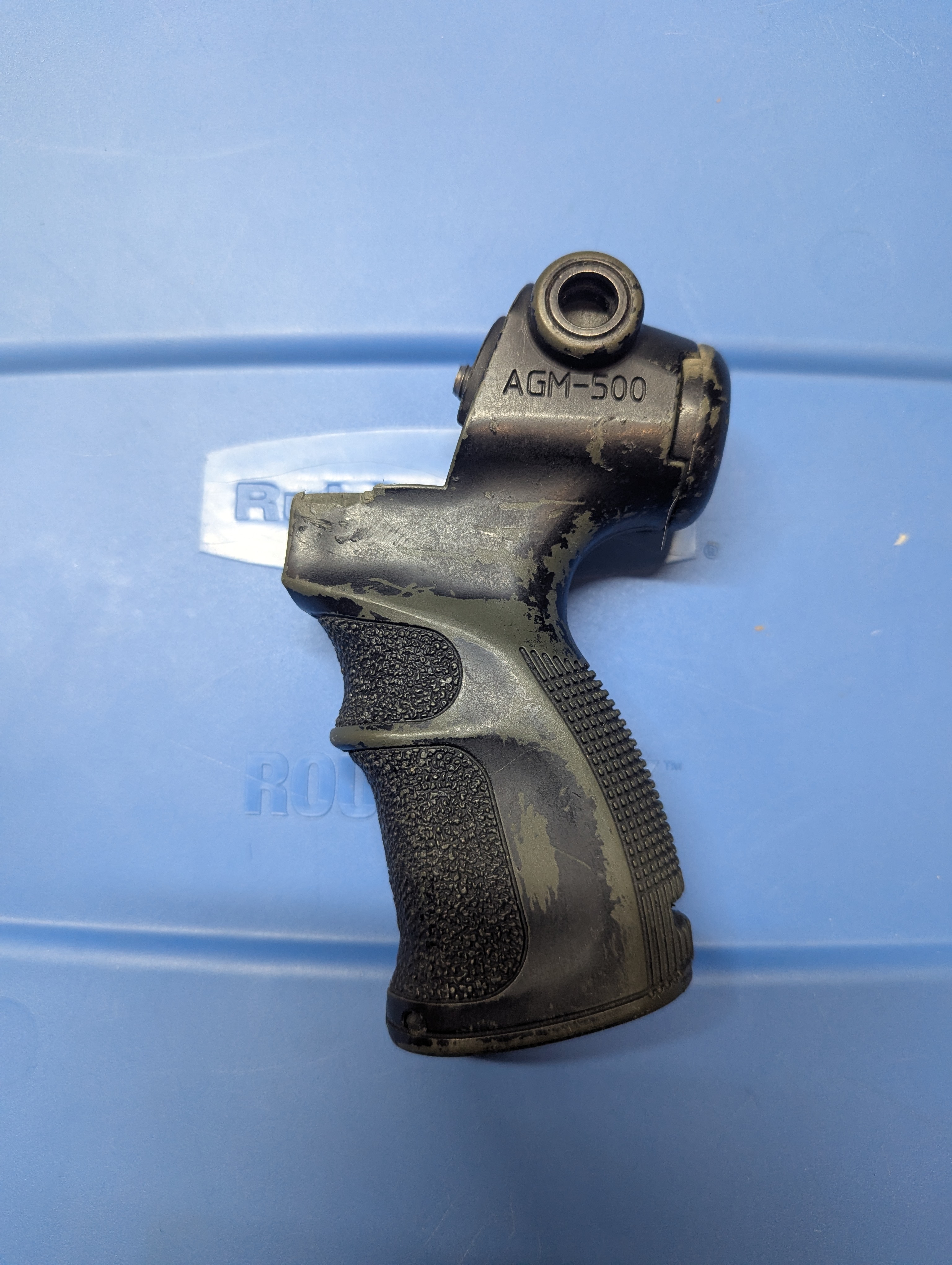 Photo of Mossberg 500 pistol grip 