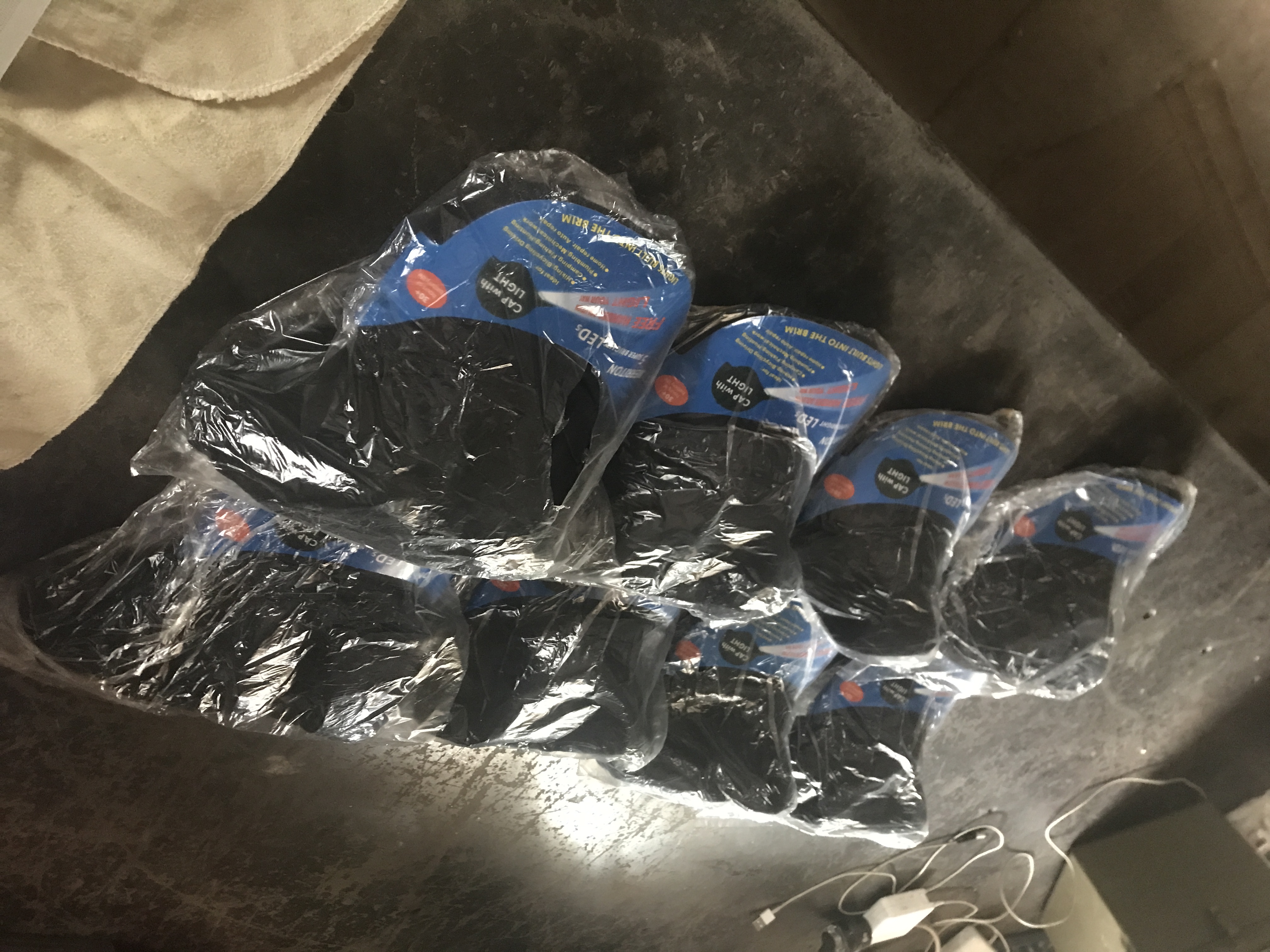 Photo of merriton led light caps