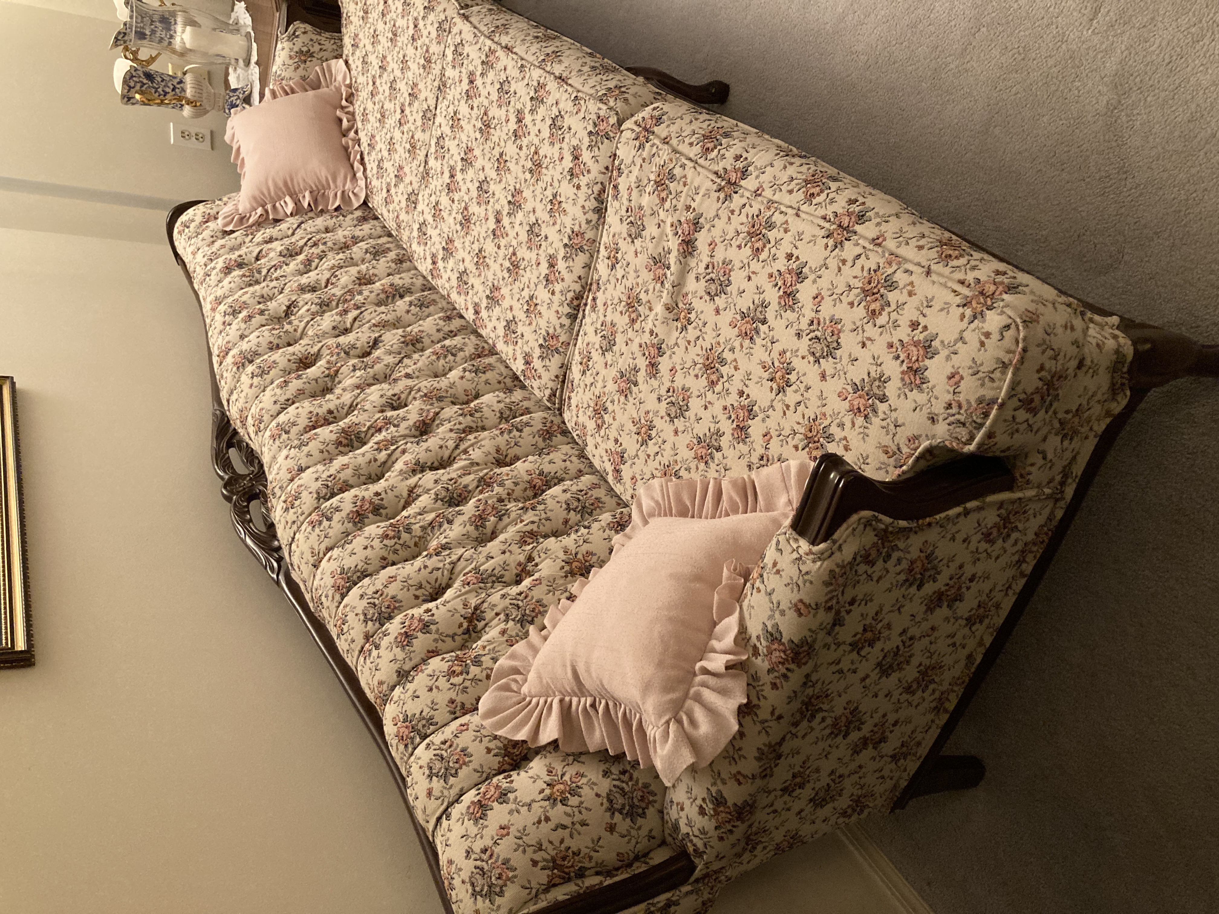 Photo of Living room furniture 