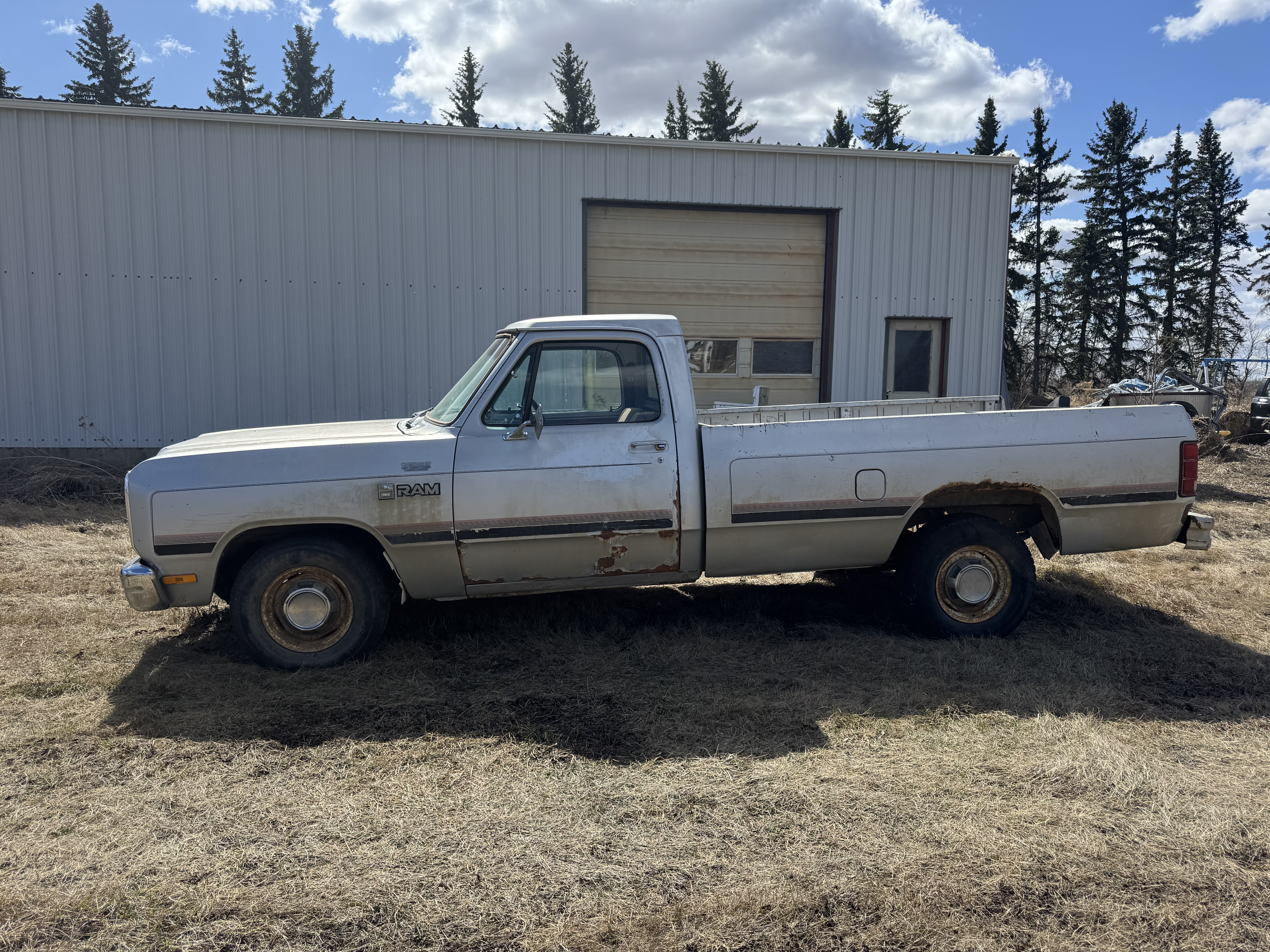 Photo of 1986 dodge 150