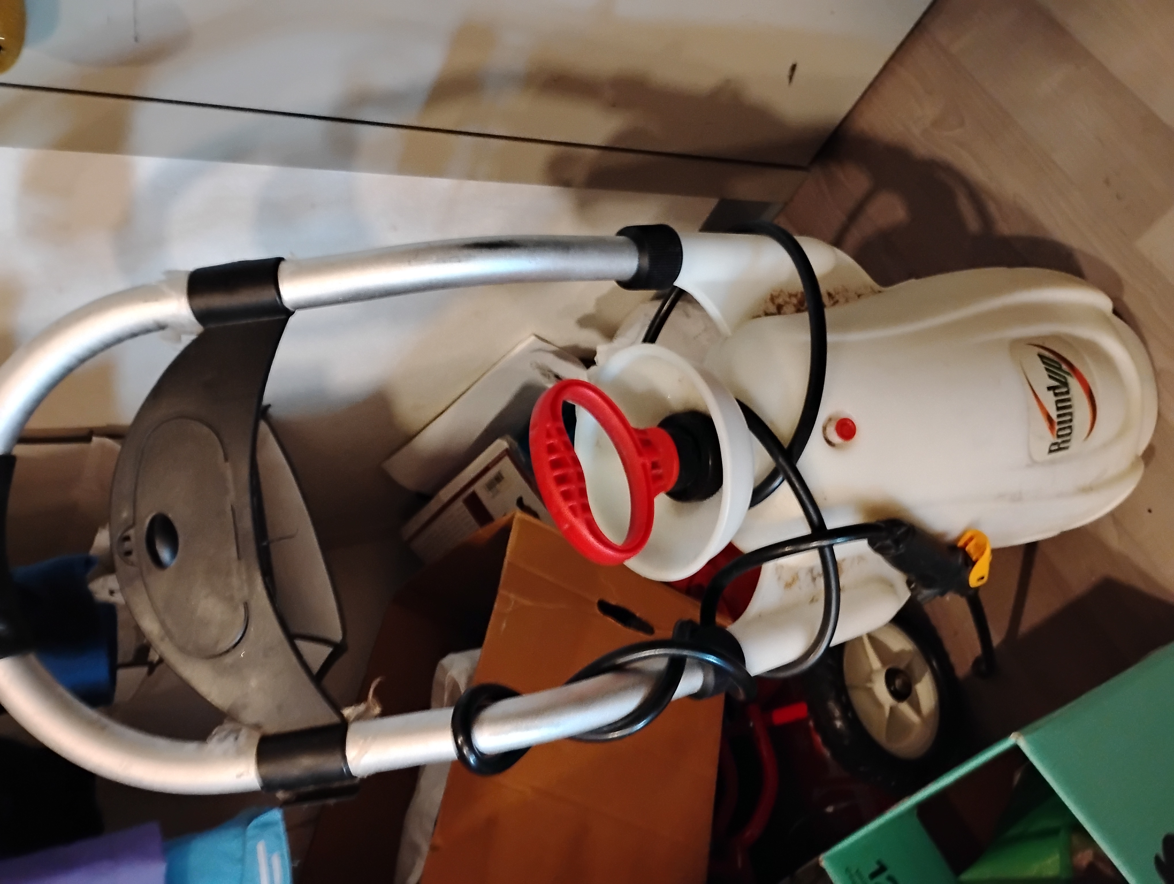 Photo of Round up garden equipment sprayer 