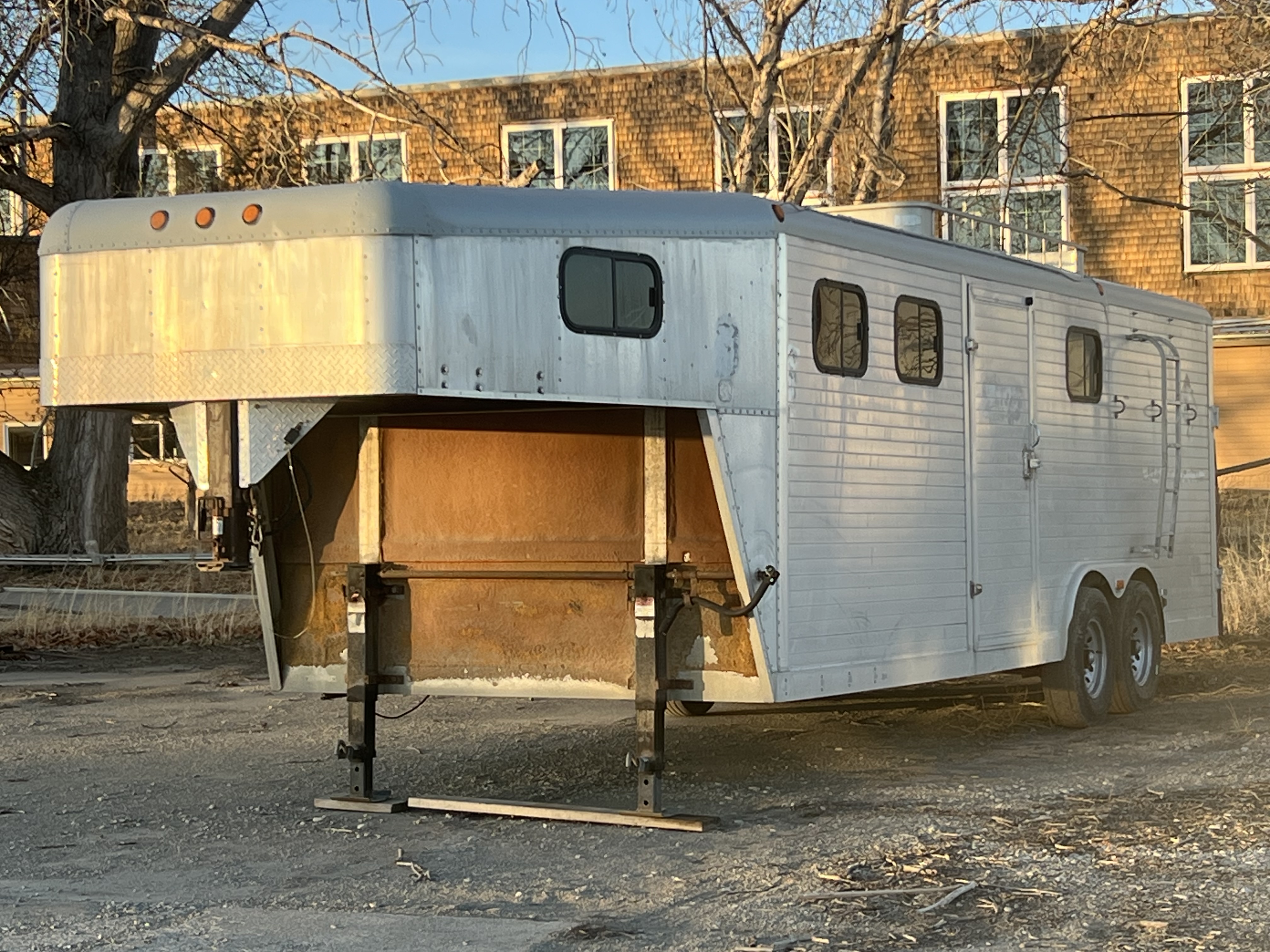 Photo of 28’ Aluminum horse/stock trailer