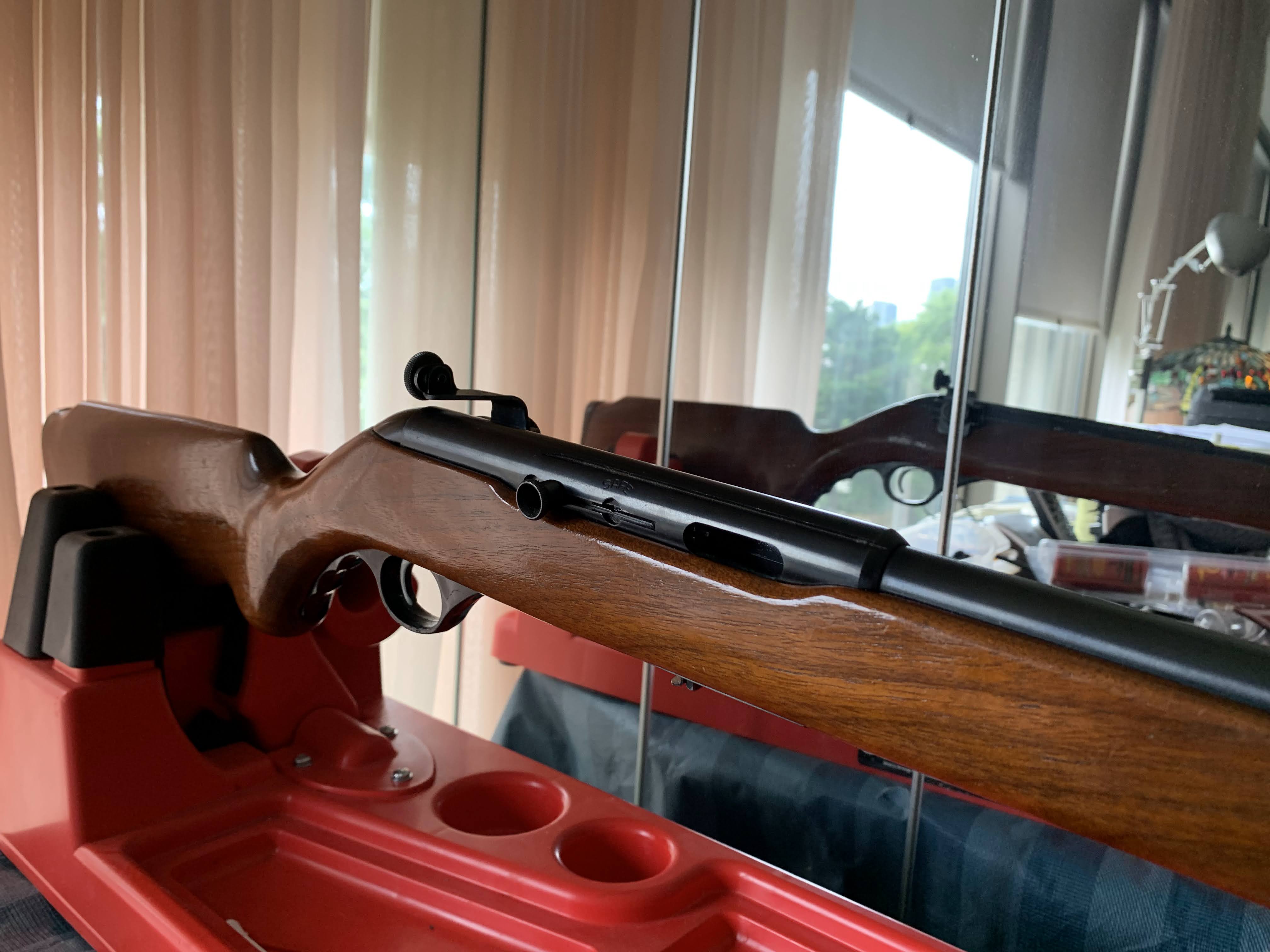 Photo of RIFLE MOSSBERG 352 WITH P ee P SIGHTS. 750. NICE