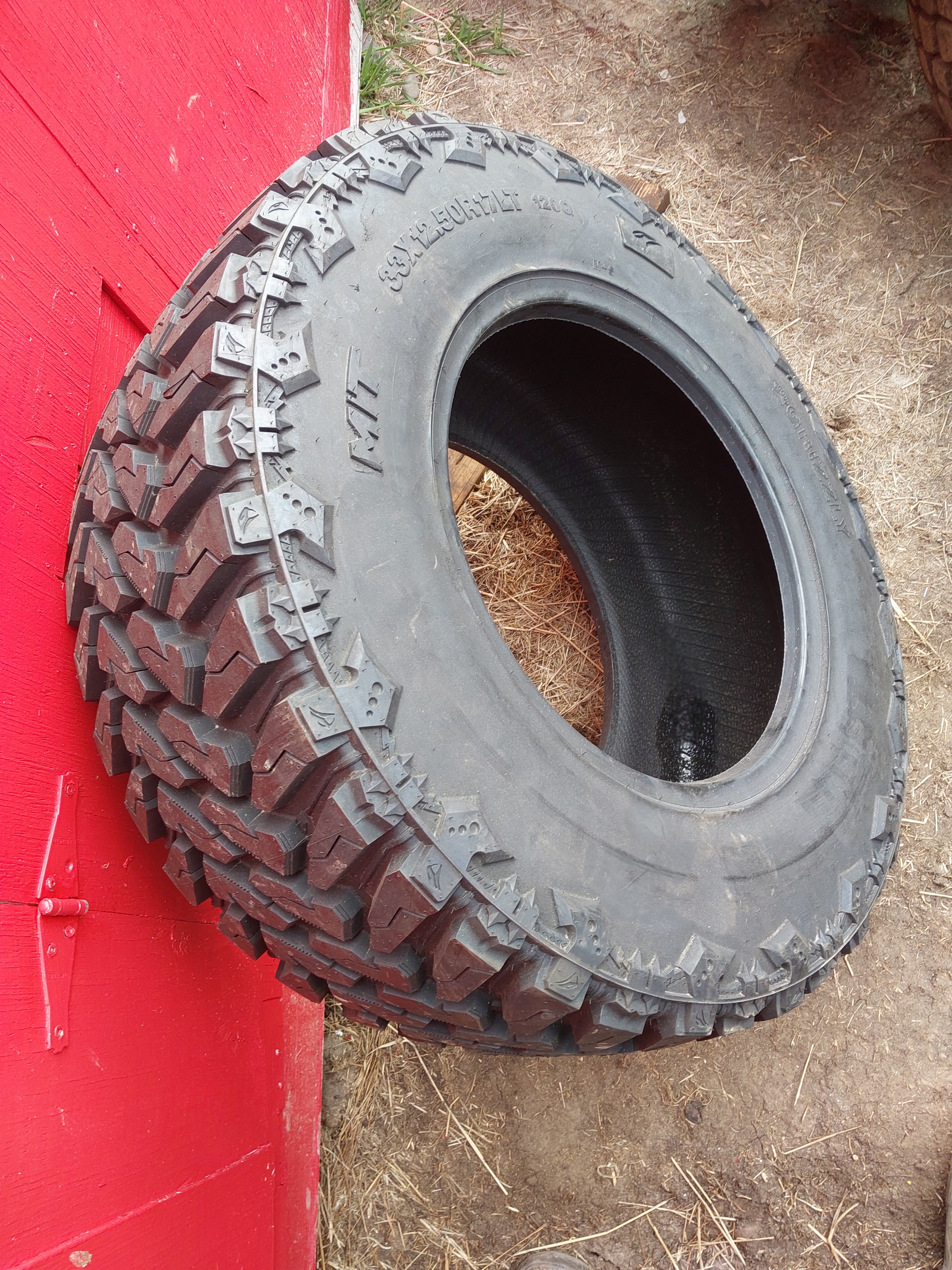 Photo of (NEW) 33×12.50R17LT GRIZZLY