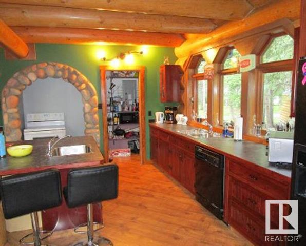 Photo of Shunda Creek Home Furniture and furnishings dispersal