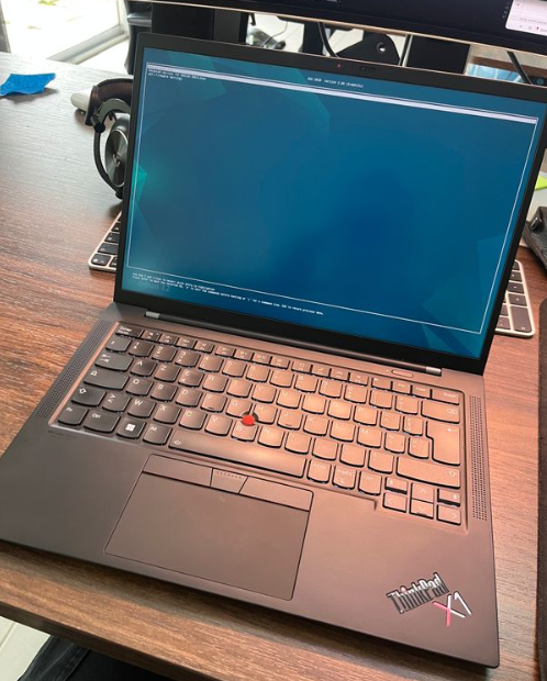 Photo of Lenovo X1 Carbon Gen 9