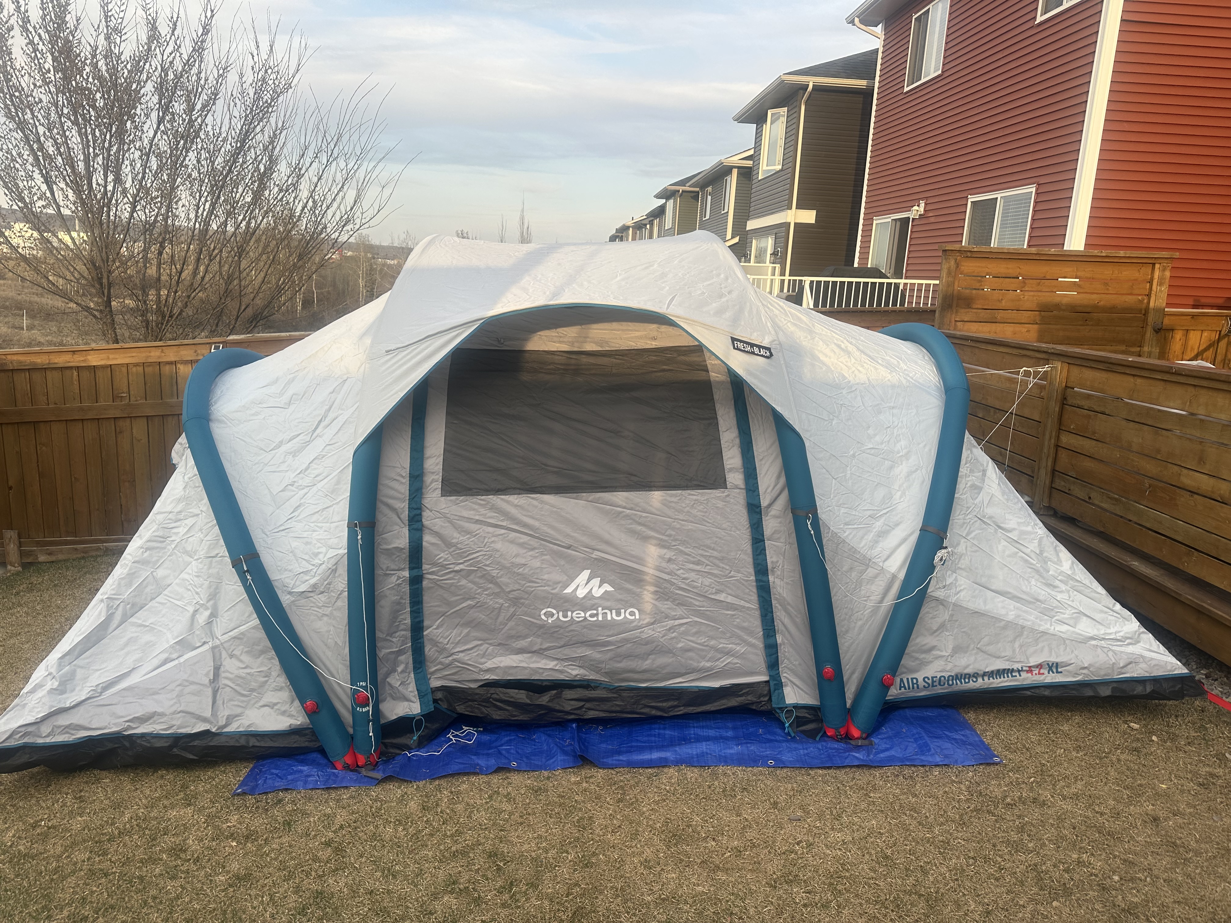 Photo of Quechua4-Person Inflatable Camping Tent, Air Seconds 