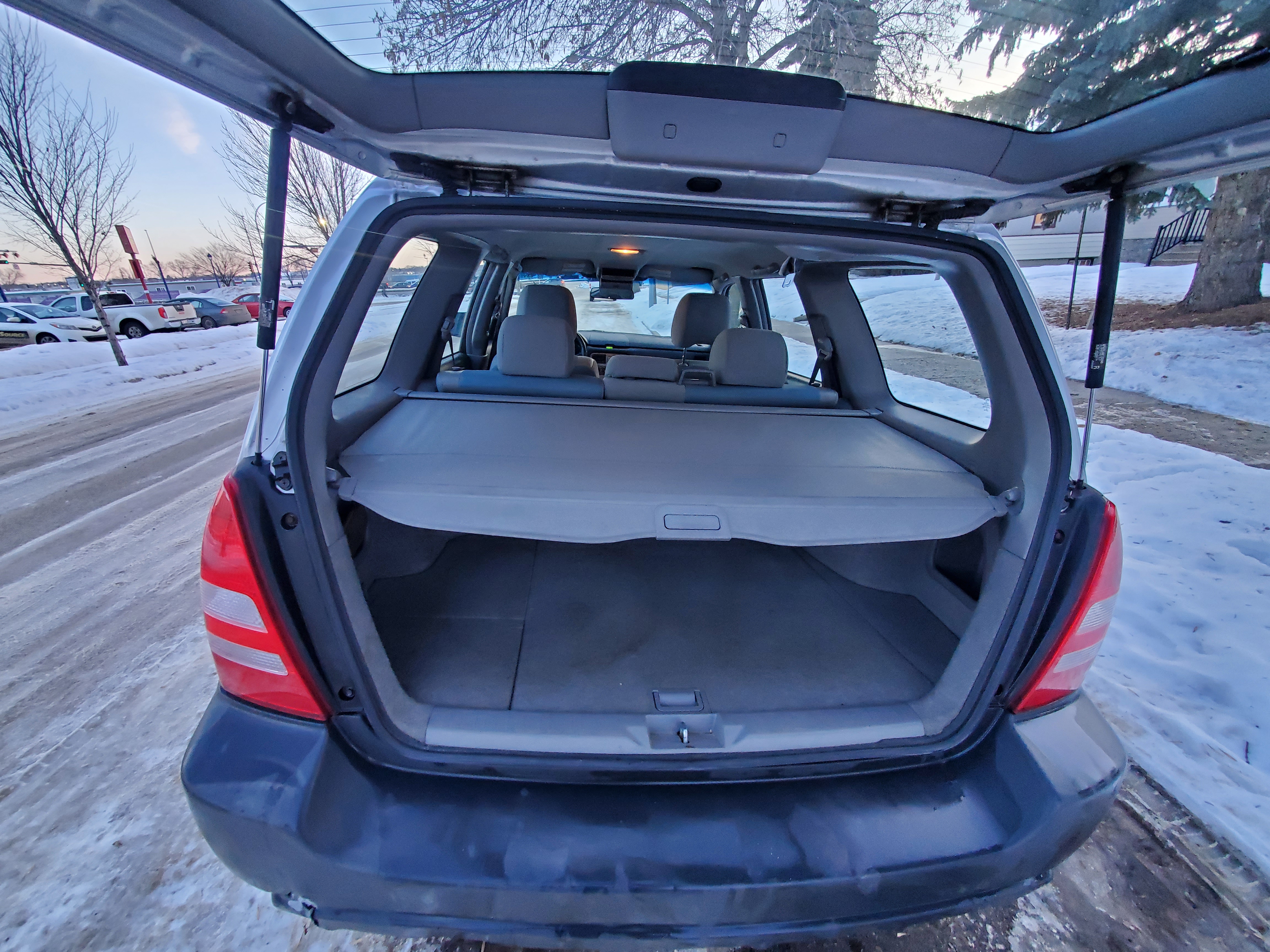 2005 Subaru Forester AWD, 186000km $5,700 Tel 780-908-8589 - 13 - 1746131056720_20250109_162619