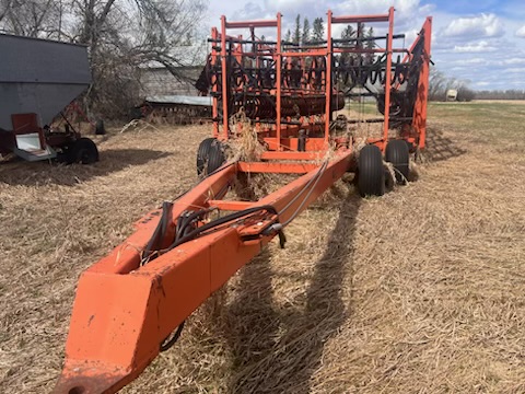 Photo of Case Combination Hydraulic Heavy Harrow Bar with Packers Press
