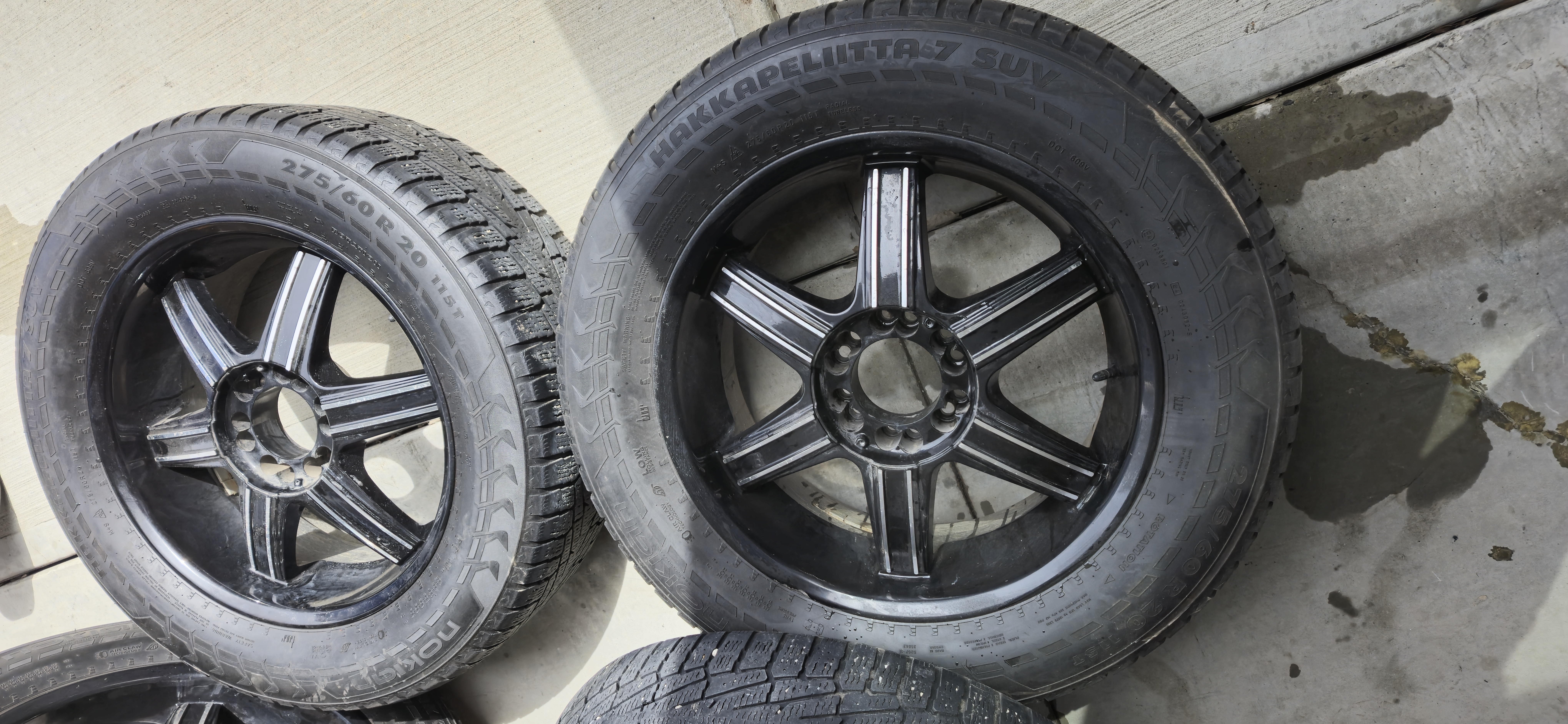 Photo of 20" Dual Alloy Wheels for SUV or Trucks