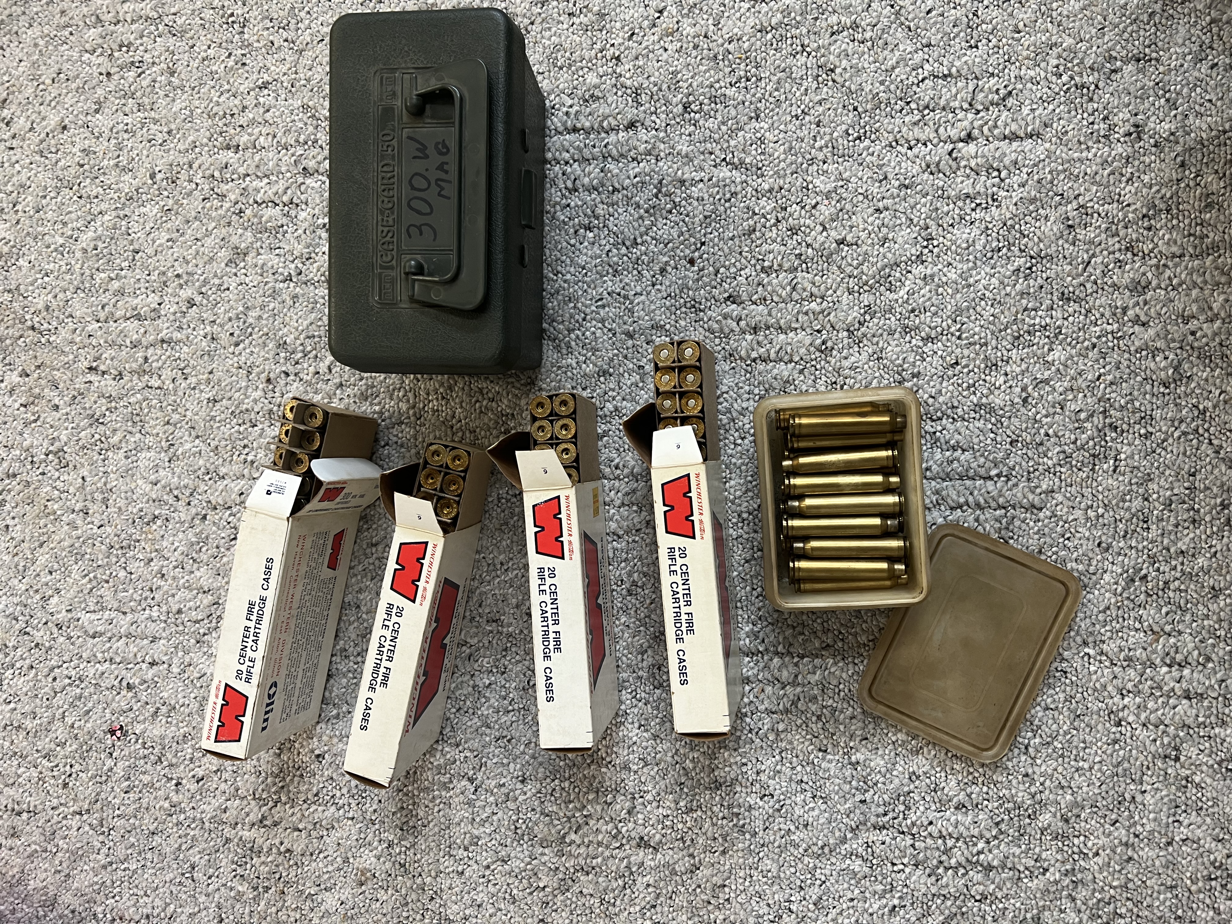 Photo of 300 Win Mag brass, new