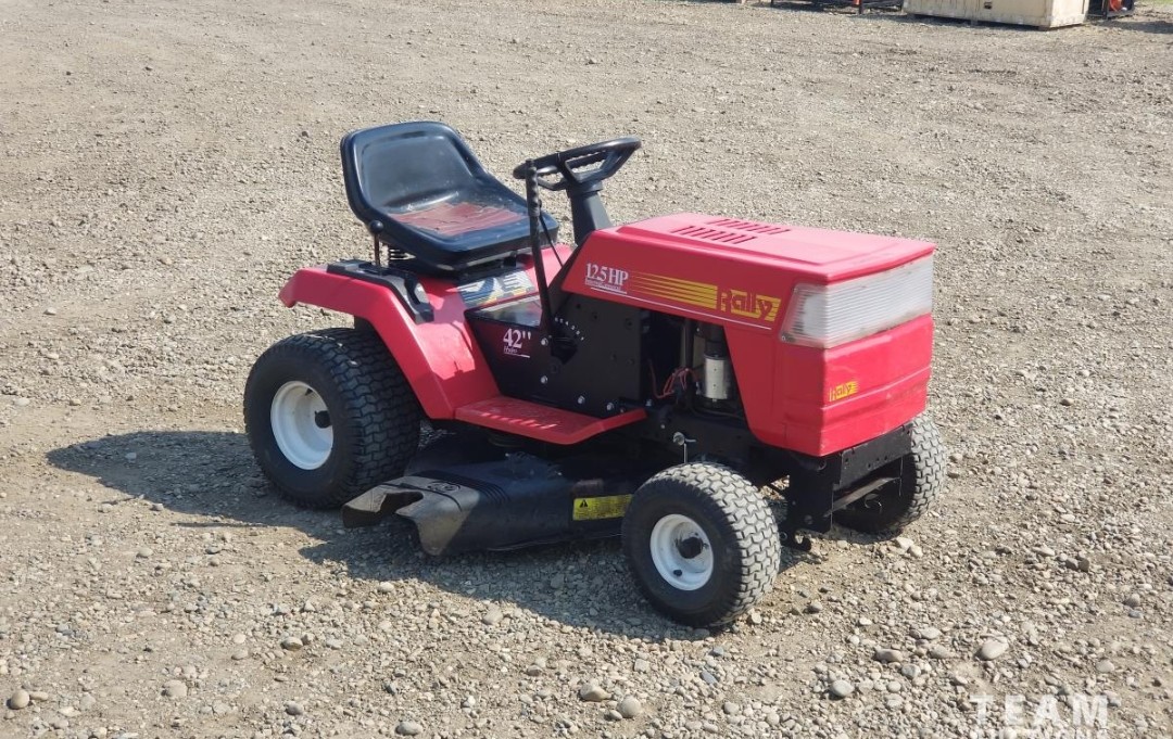 Photo of Wanted: Buying lawn tractors
