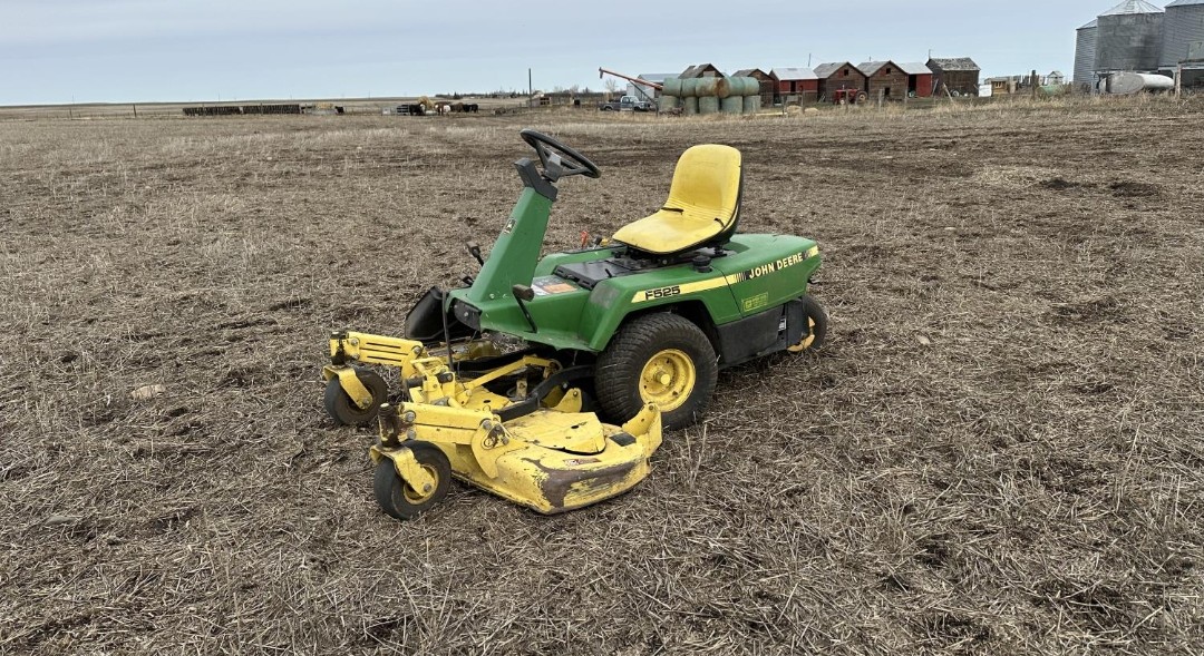Photo of Wanted: Buying lawn tractors