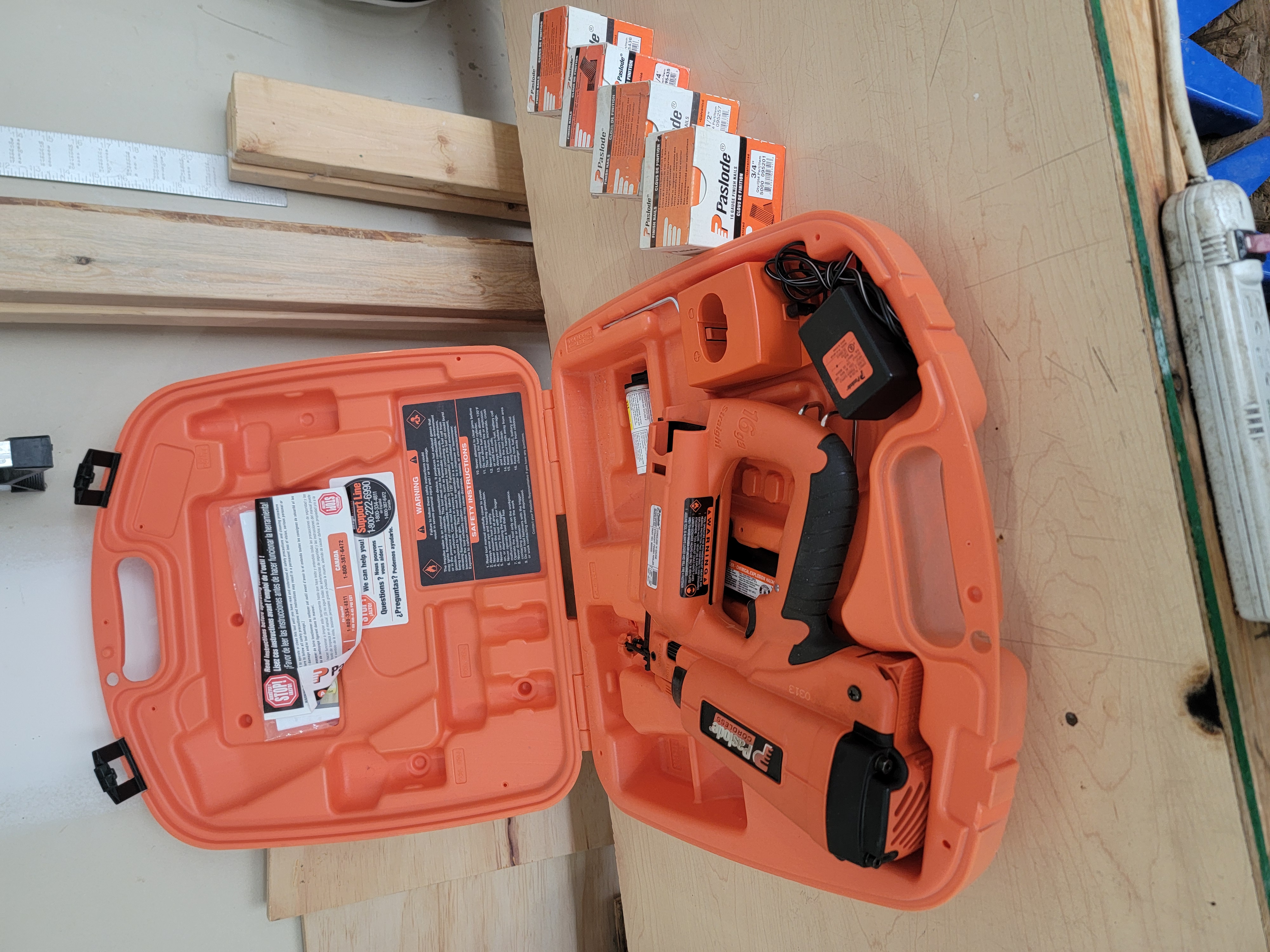 Photo of Paslode cordless 16 gauge finishing nailer