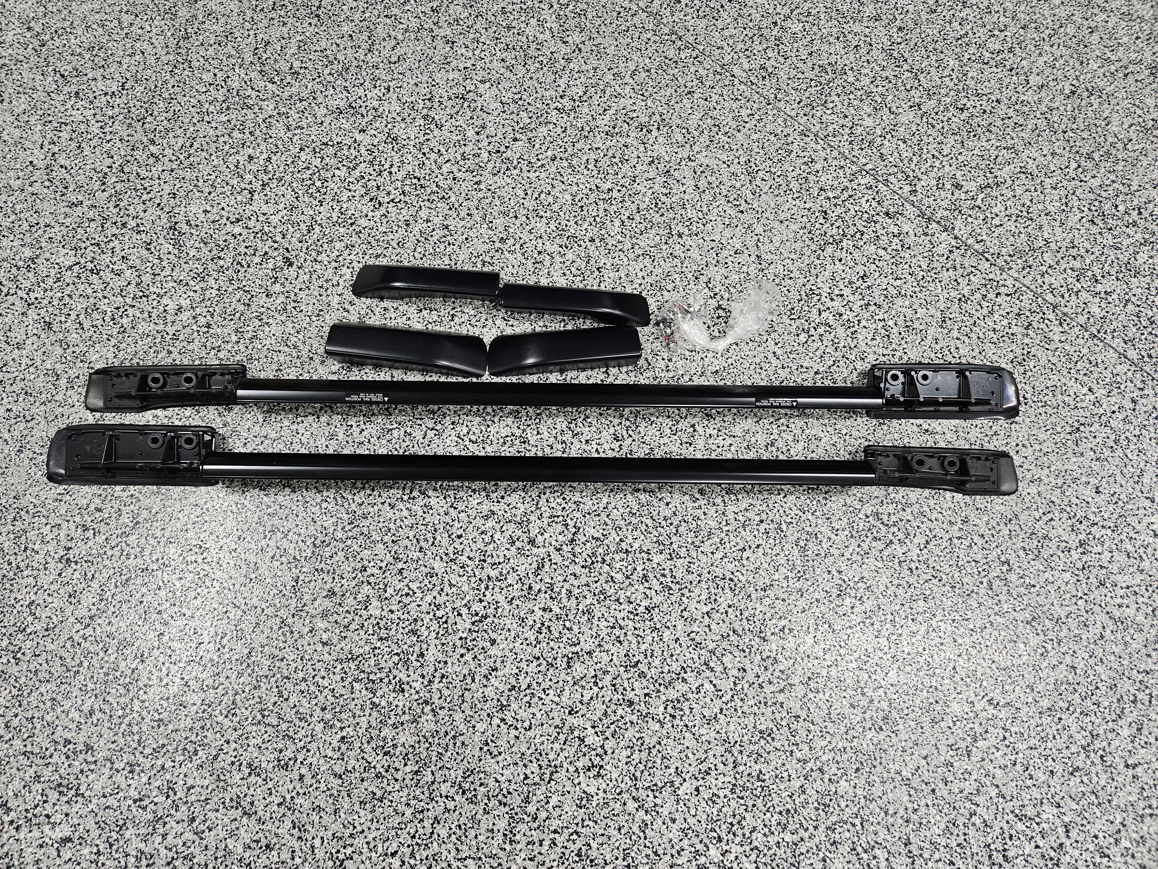 Photo of ROOF ŔAILS OFF 2024 4 RUNNER