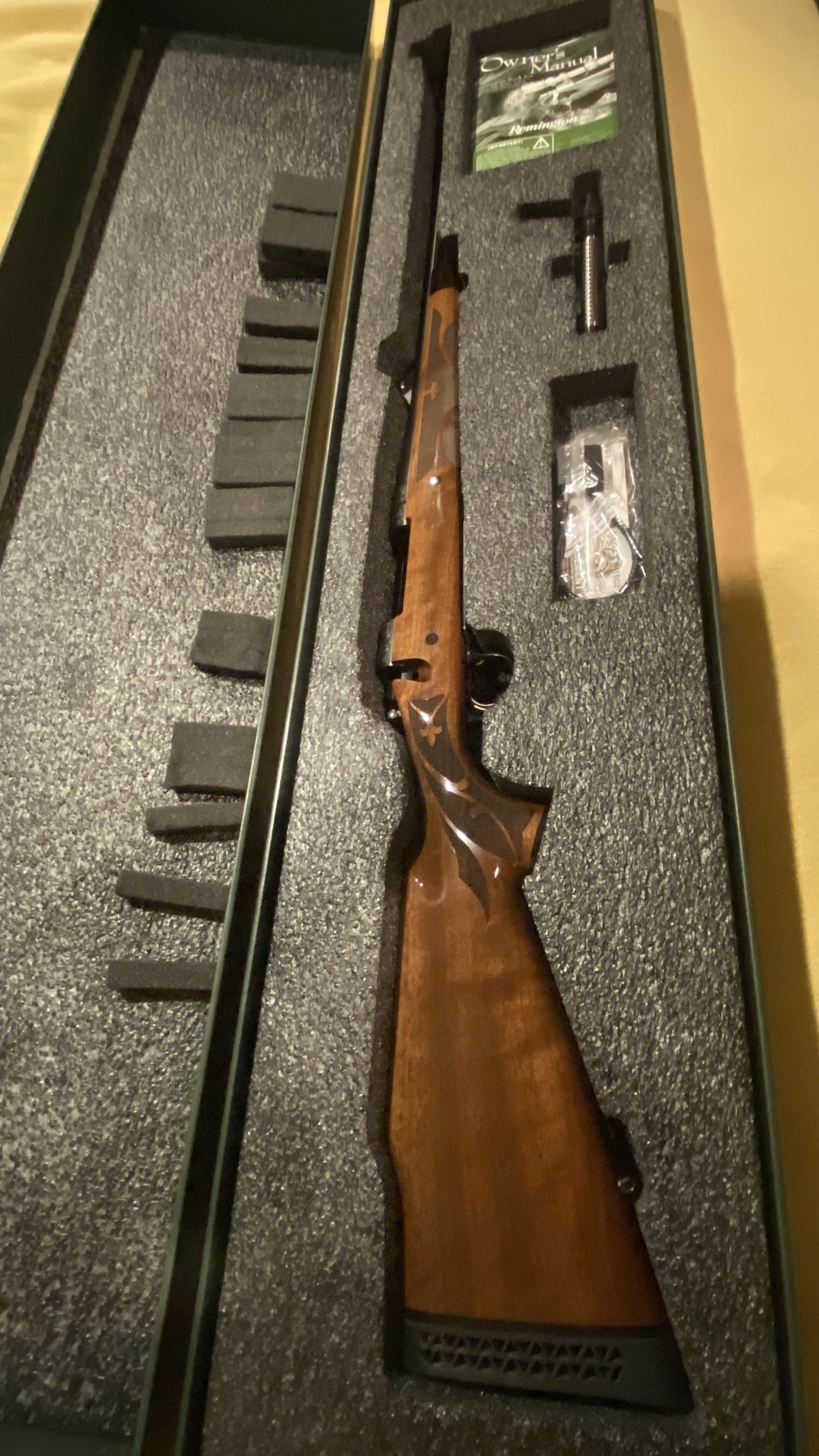 Photo of (sale/trade) Remington 700 BDL in 7mm rem mag 200 anniversary unfired collectors