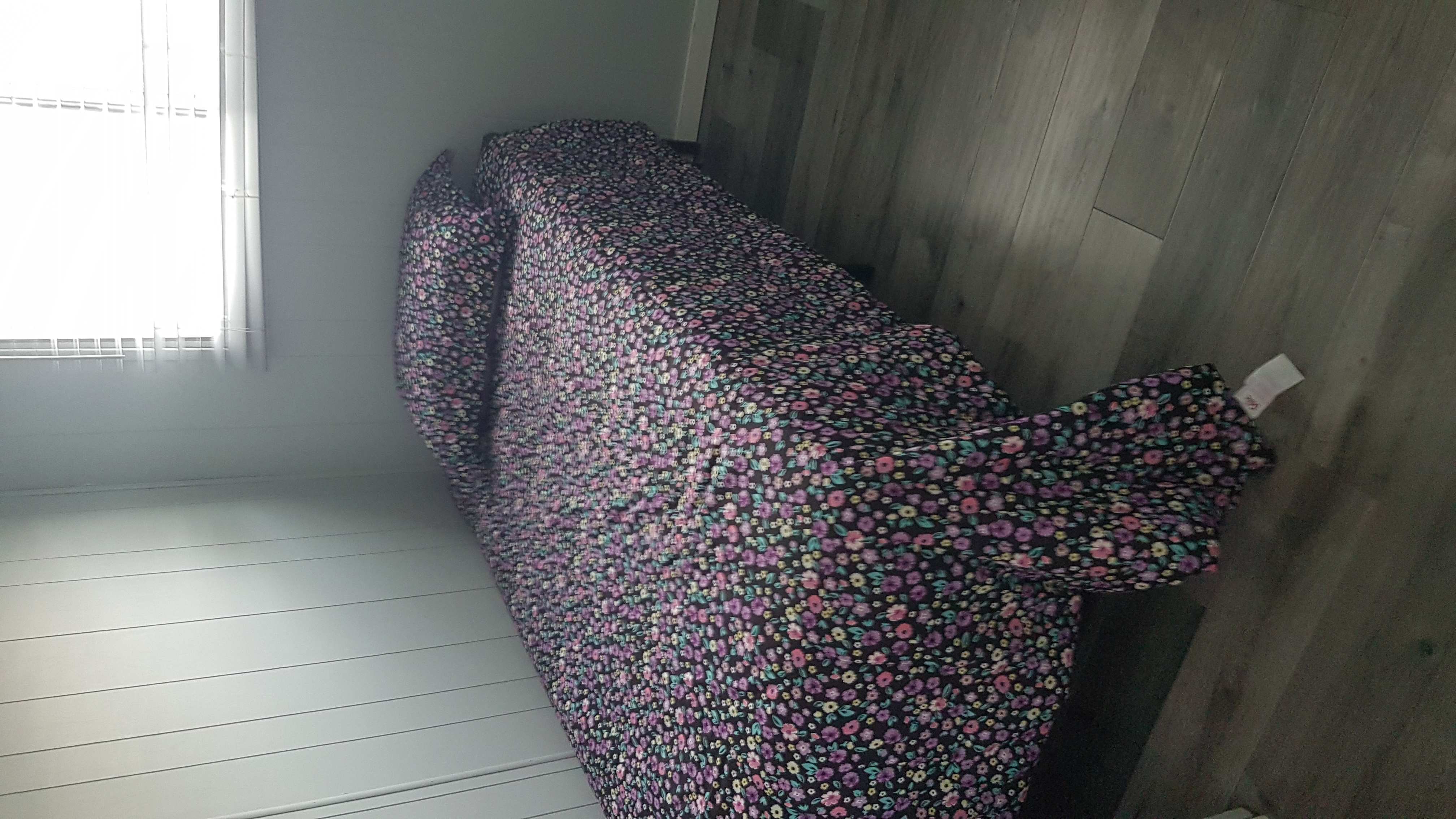 Photo of Single bed  39 inch