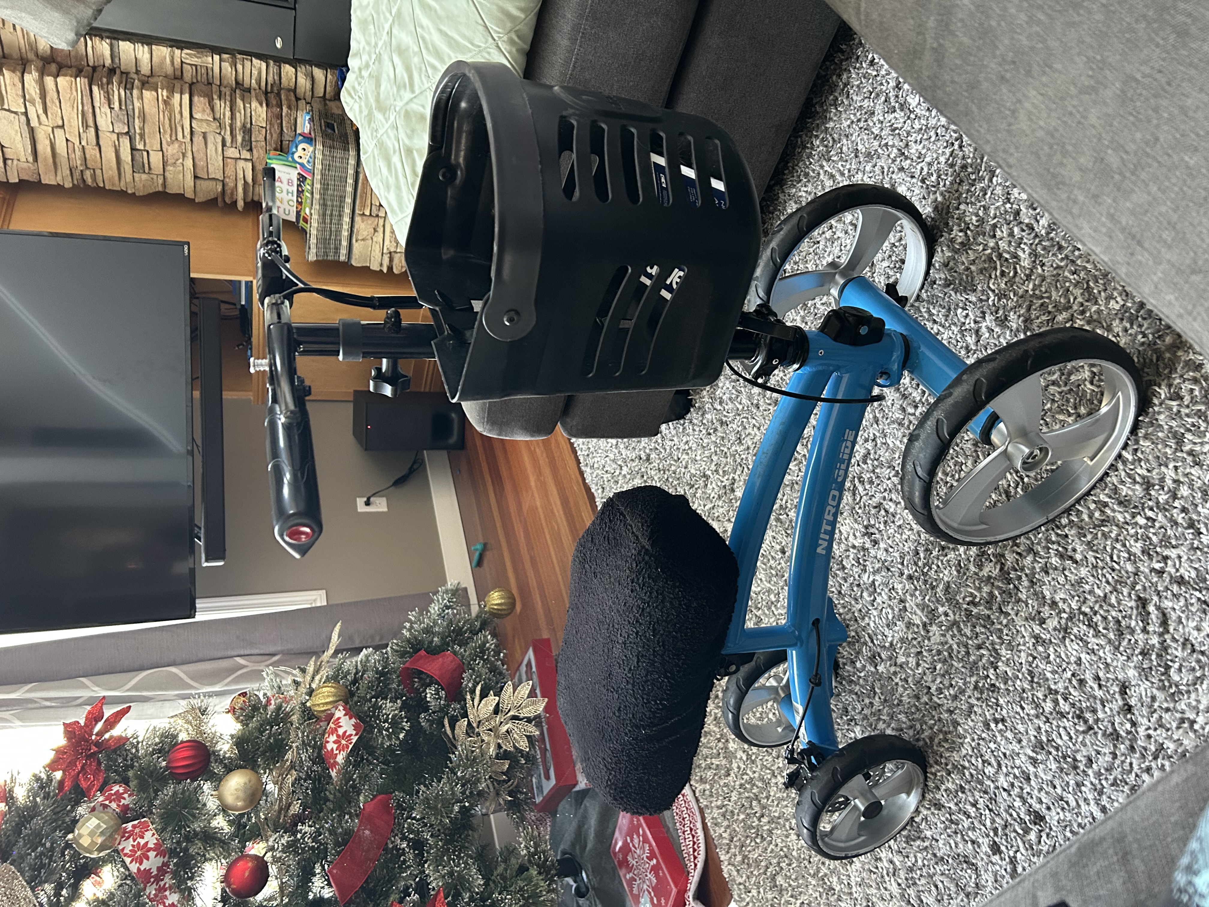 Photo of Knee scooter