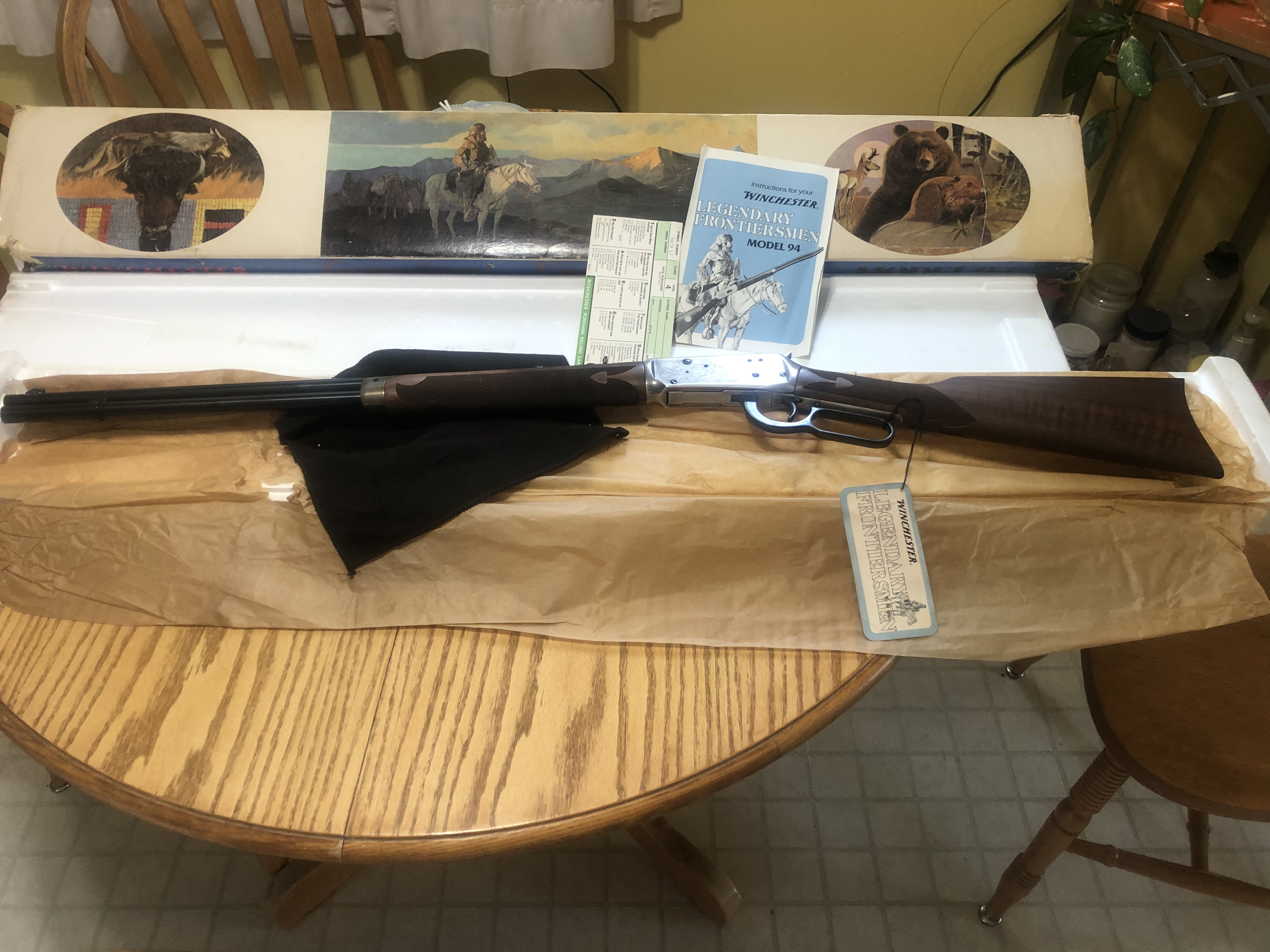 Photo of Winchester 94 Ledgendary frontiersman 