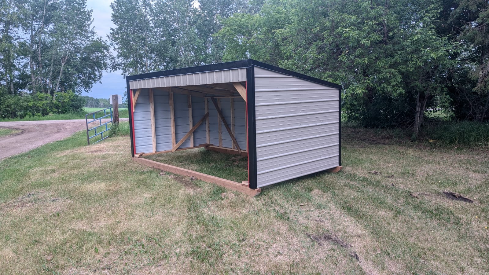 Photo of Calf shelter 