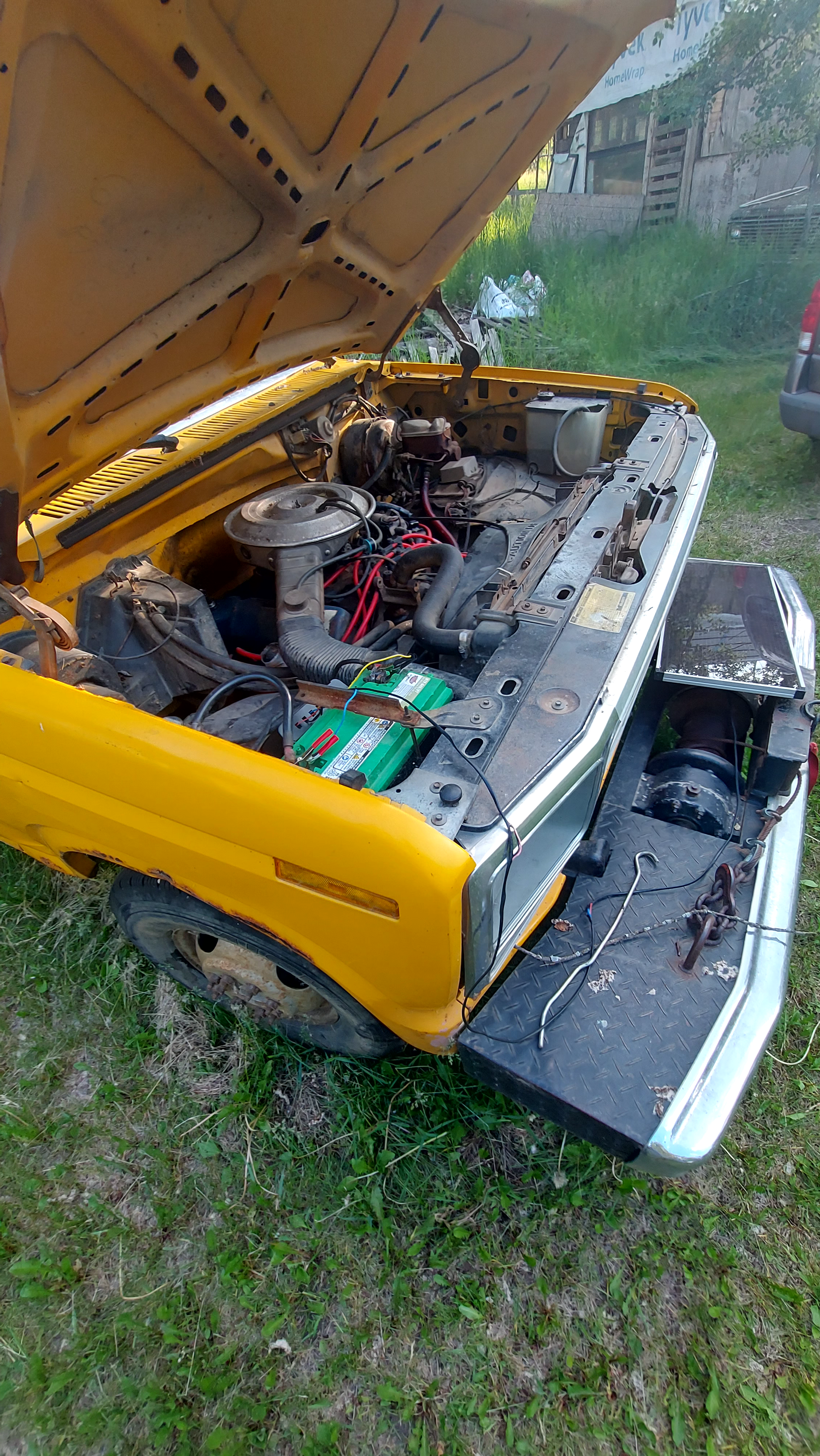 Photo of 80s f350 up for grabs