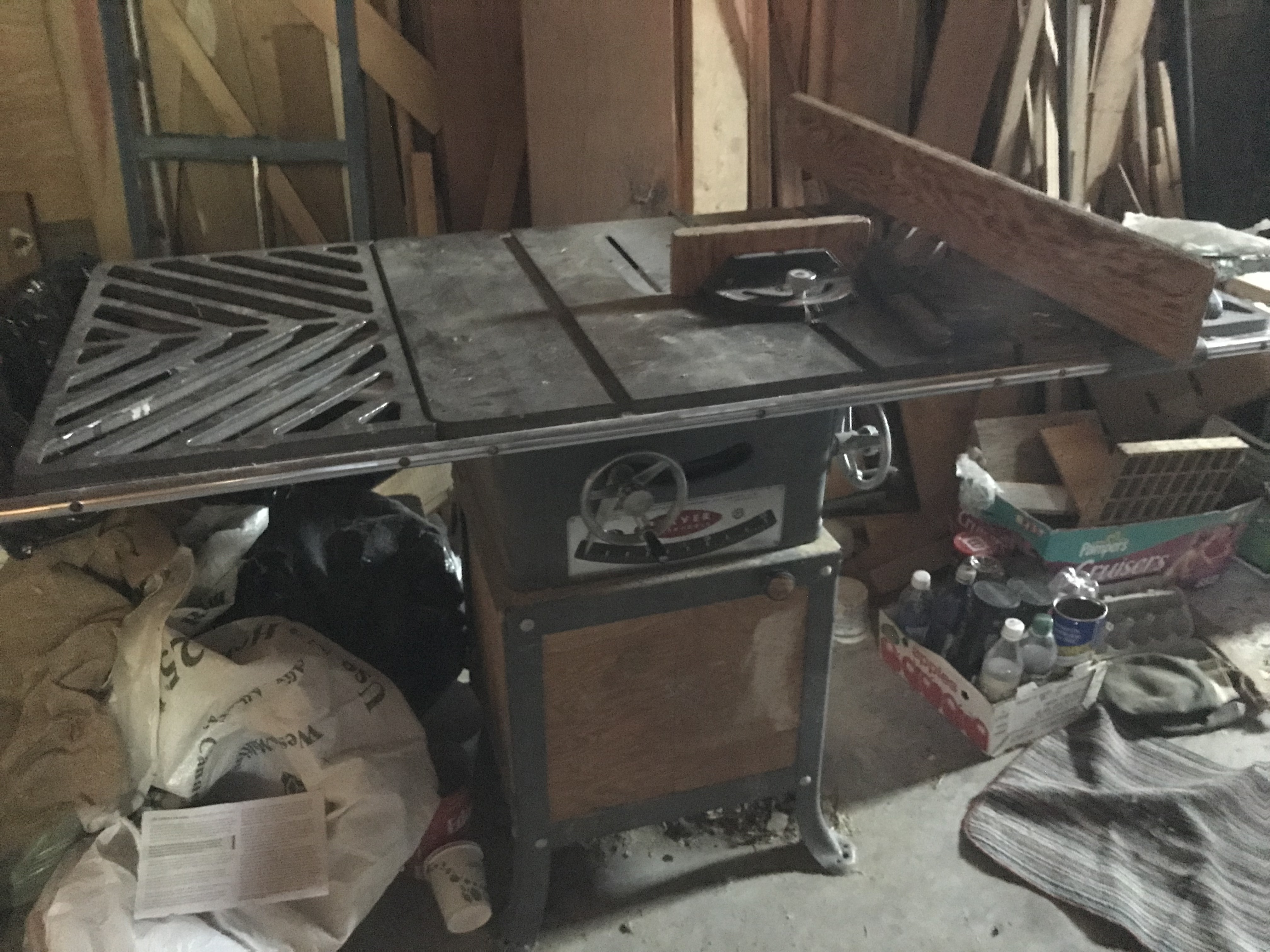 Photo of table saw,  industrial,  price dropped