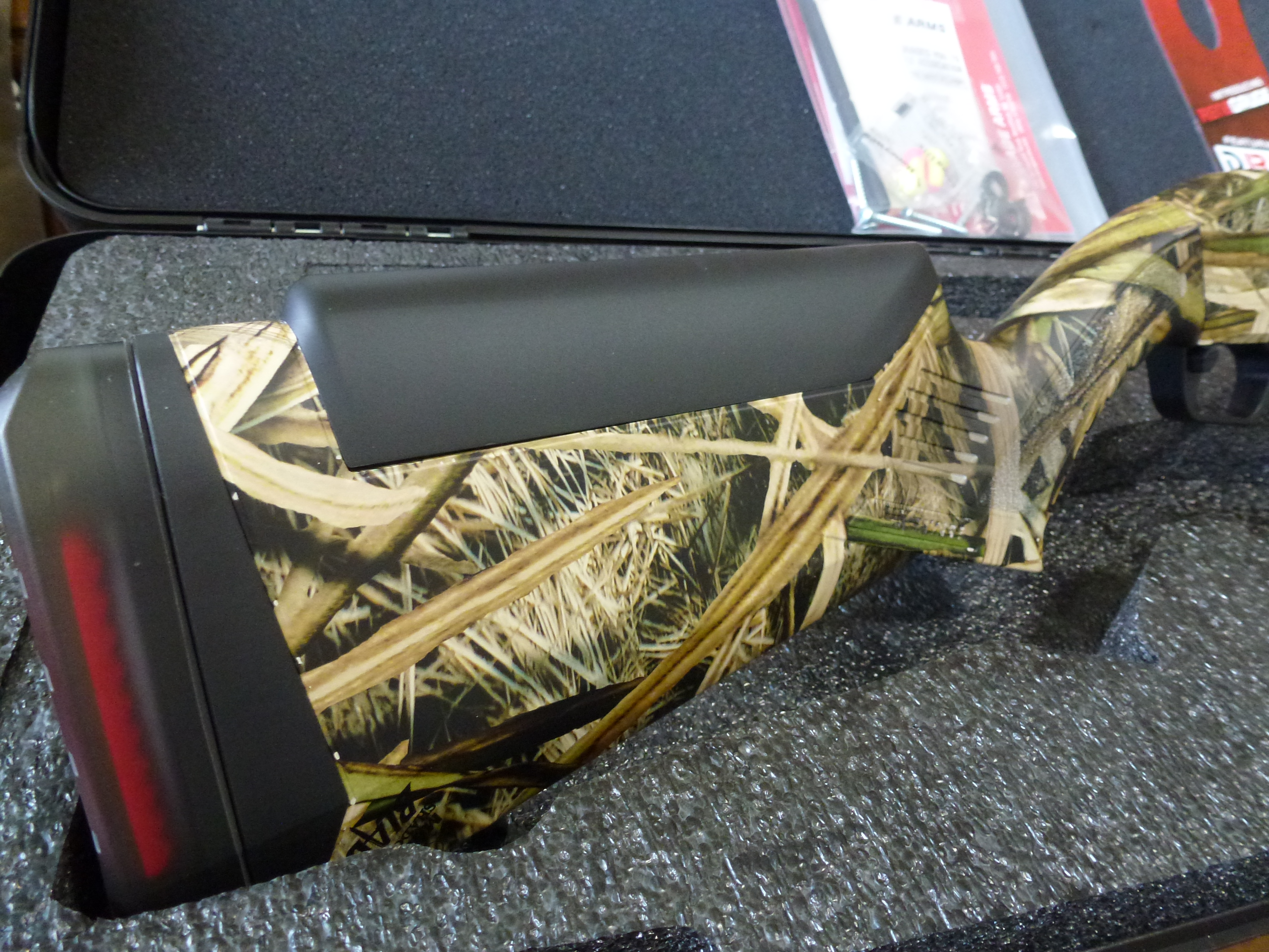 ***FREE SHIPPING***BNIB / UNFIRED Savage Renegauge Semi Automatic 12 Ga camo with box*** - 3 - 1751487389726_P1040474