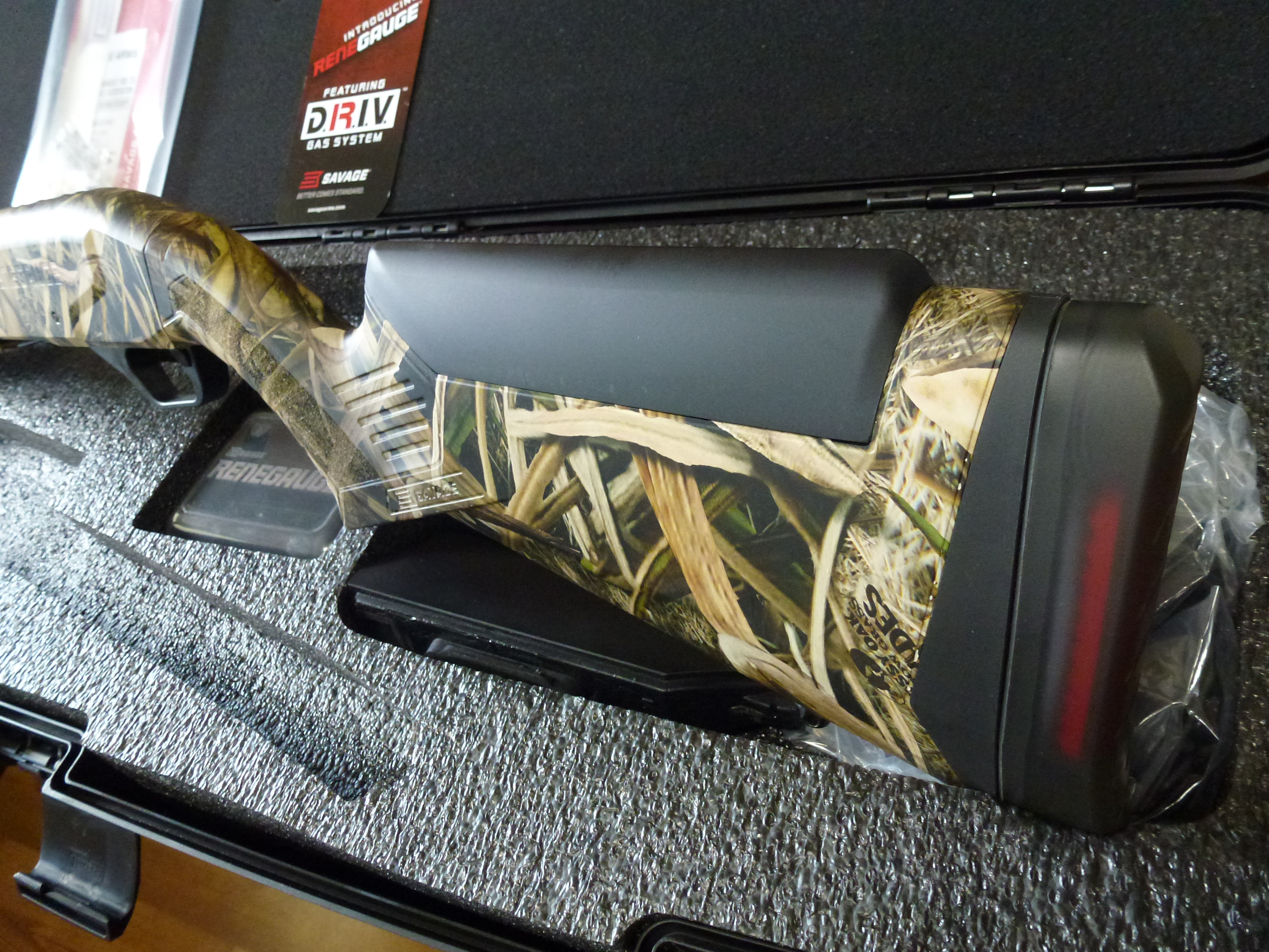 ***FREE SHIPPING***BNIB / UNFIRED Savage Renegauge Semi Automatic 12 Ga camo with box*** - 8 - 1751487389726_P1040479