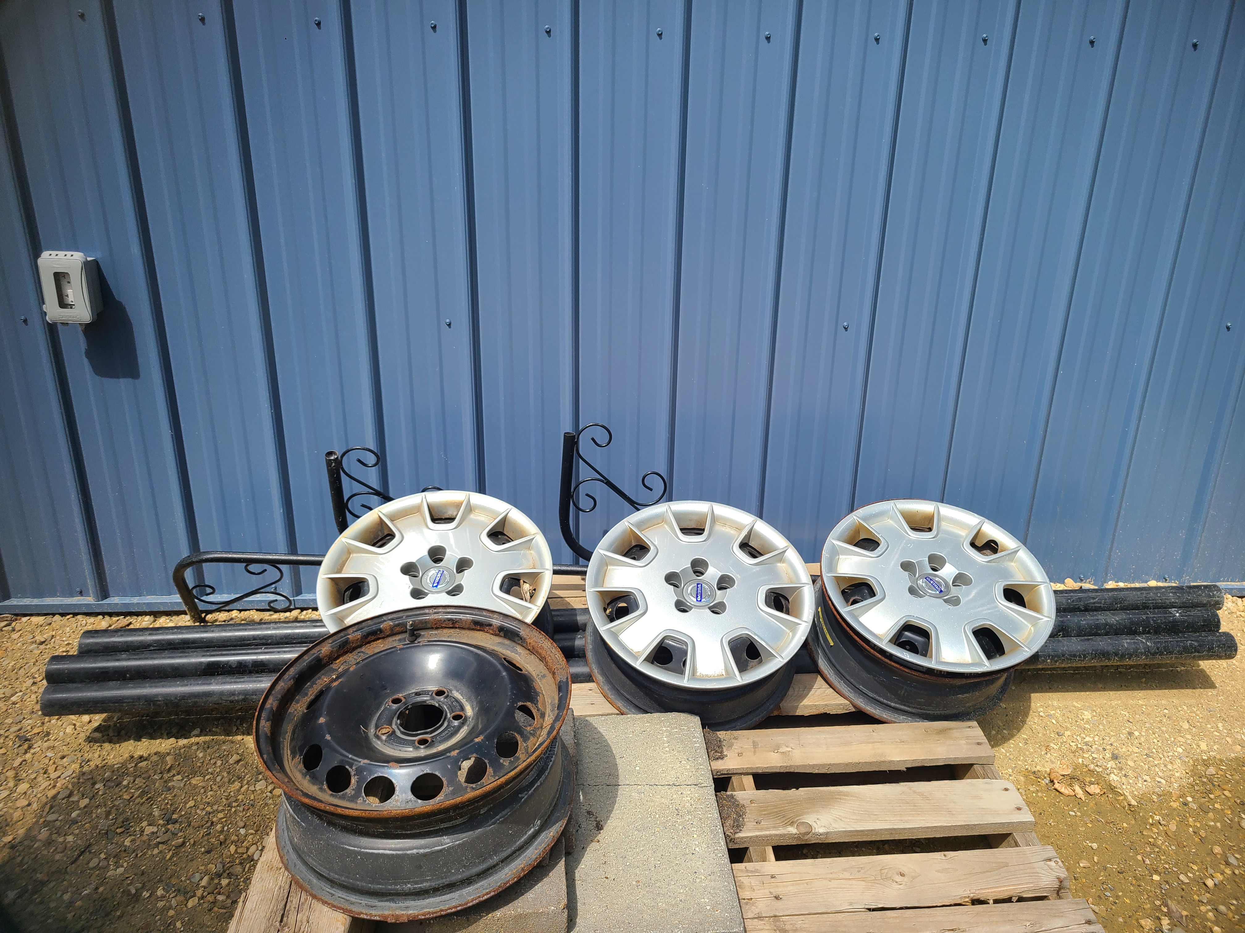 Photo of 17" volvo rims