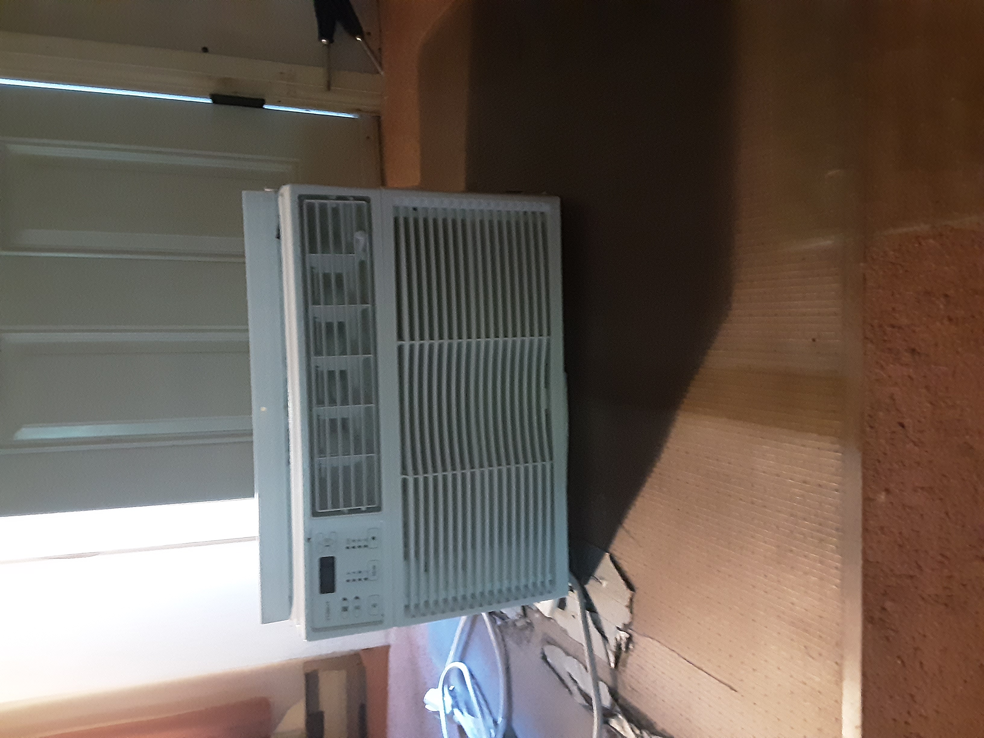 Photo of Used air conditioner  