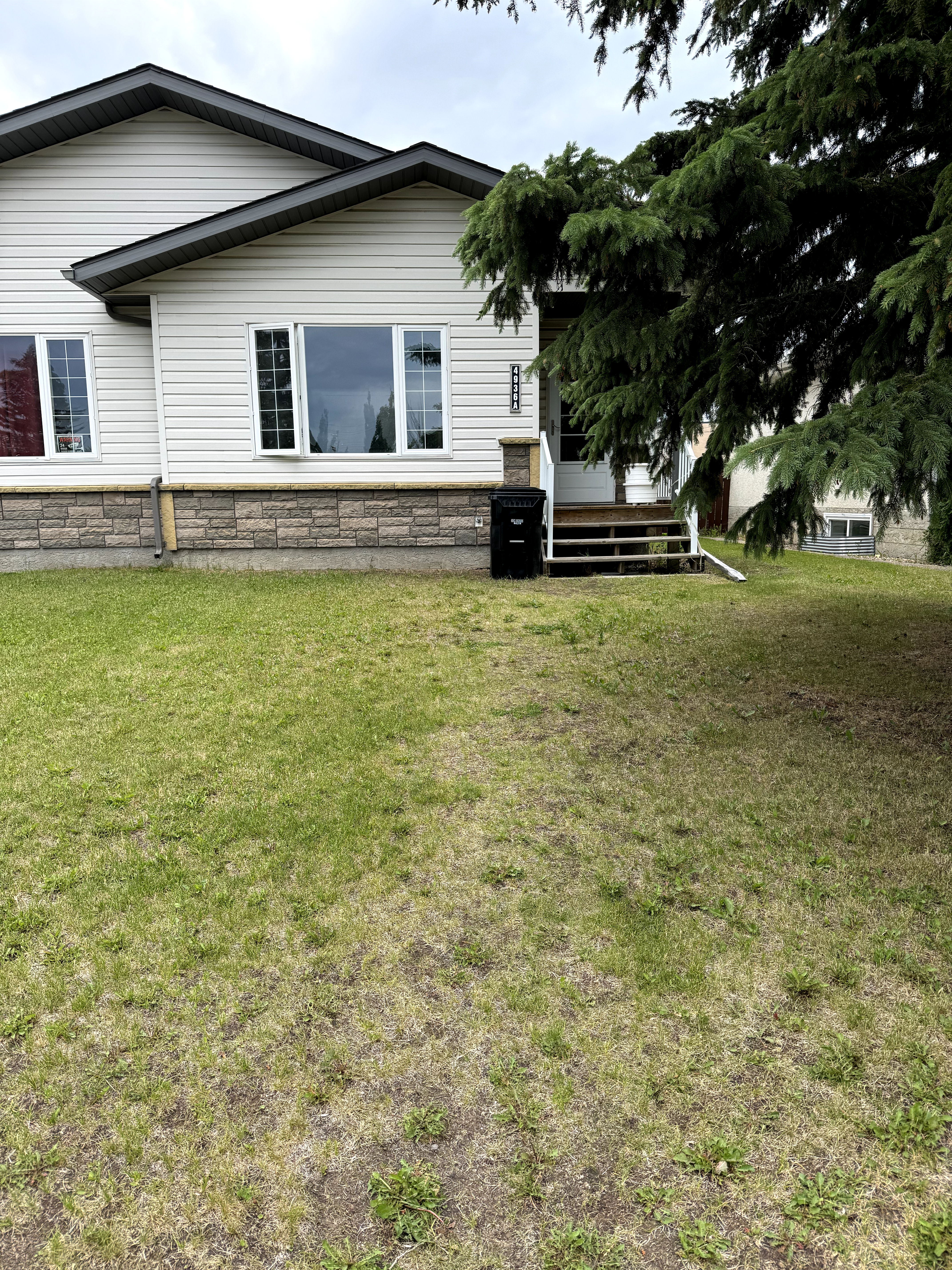 Photo of Charming 4-Bedroom Duplex in the Heart of Barrhead – Ideal Home or Investment Property!