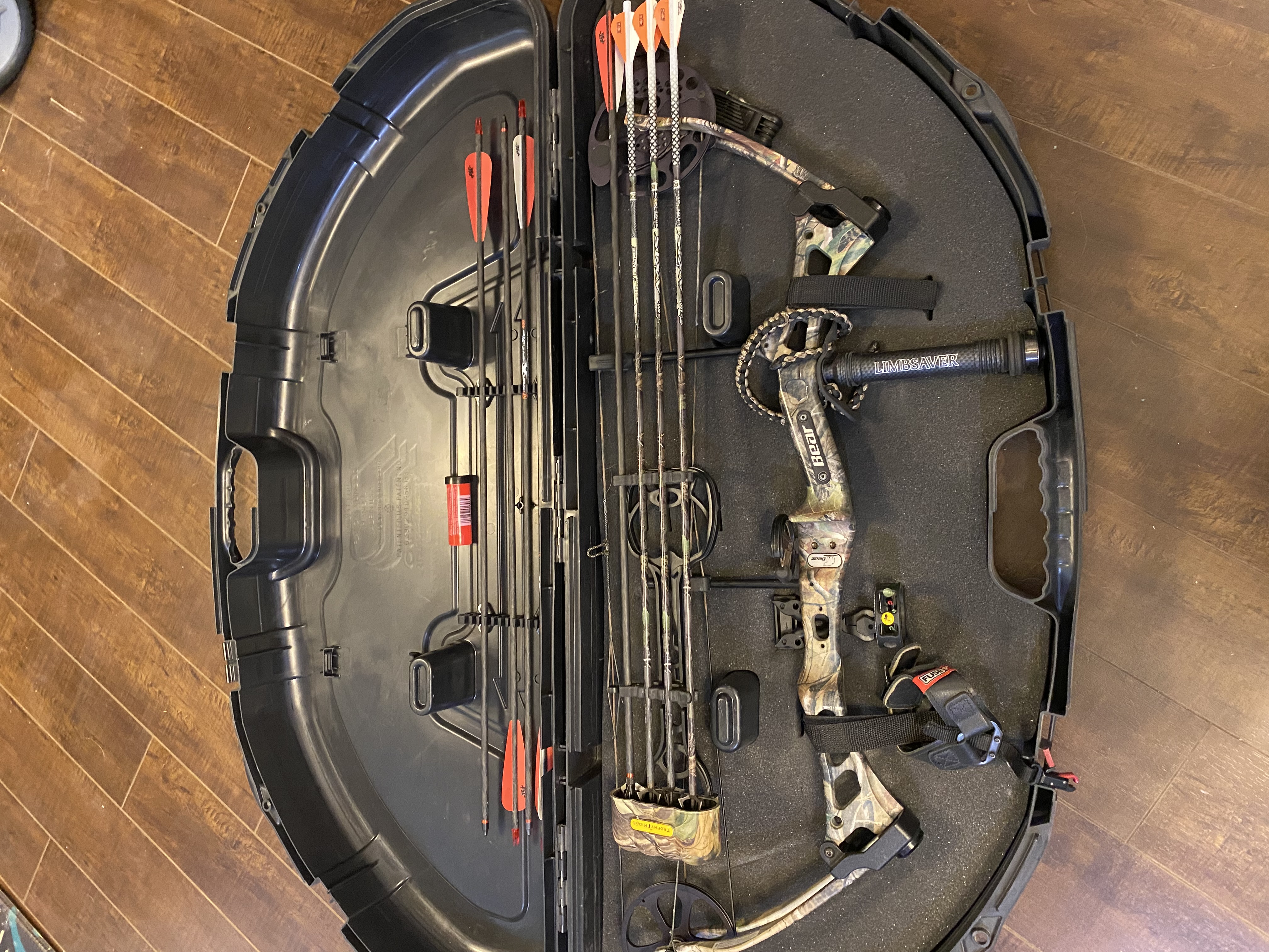 Photo of Bear encounter compound bow with accessories 