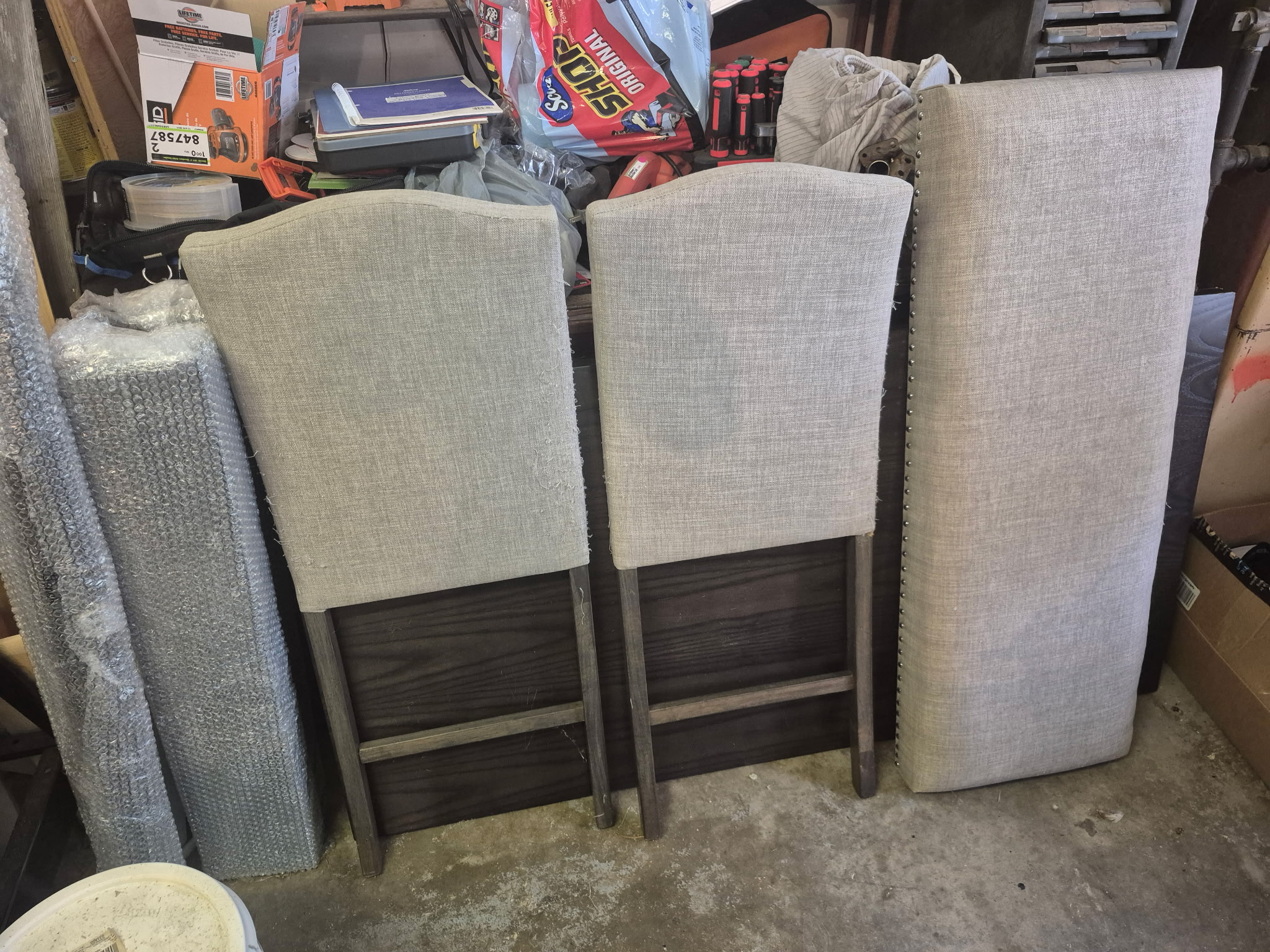 Photo of Table and chairs 