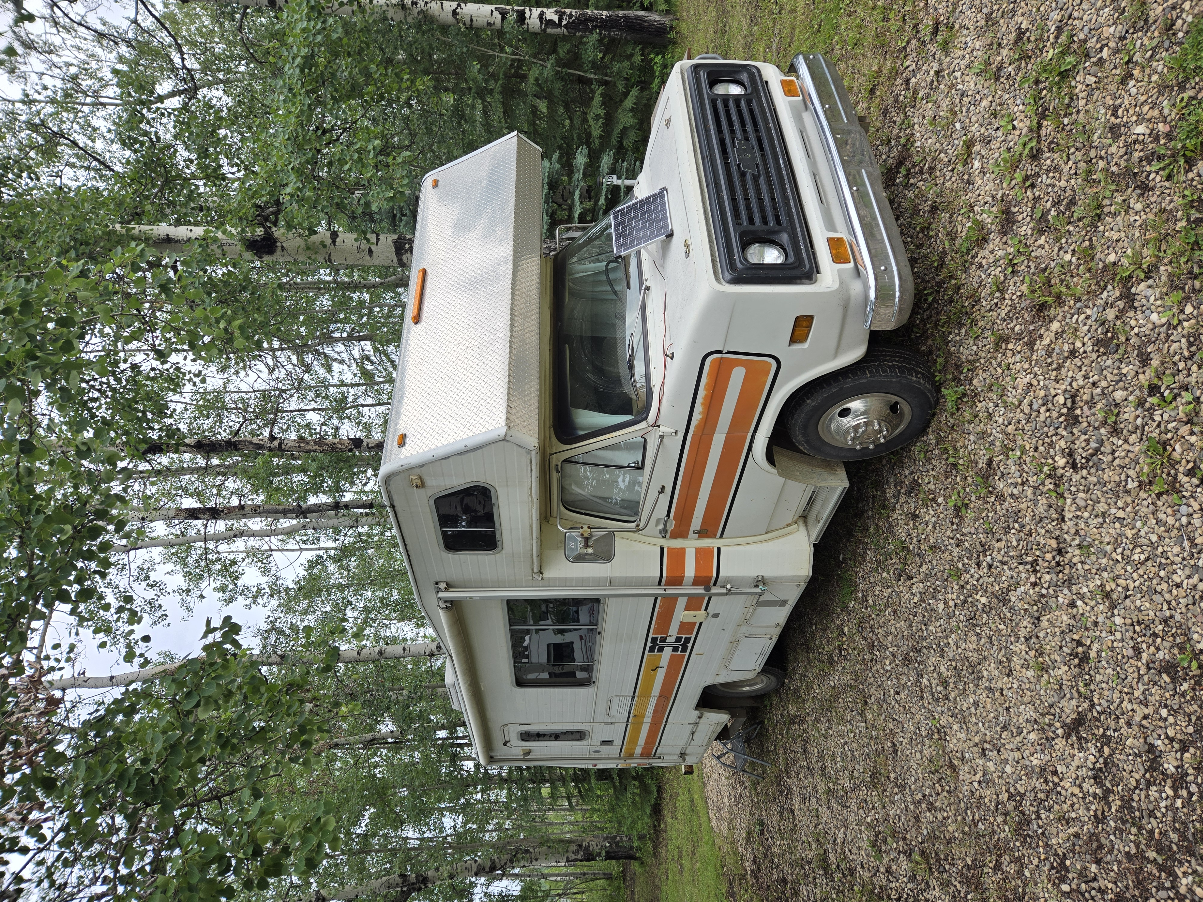 Photo of 1977 itasca chev motorhome 