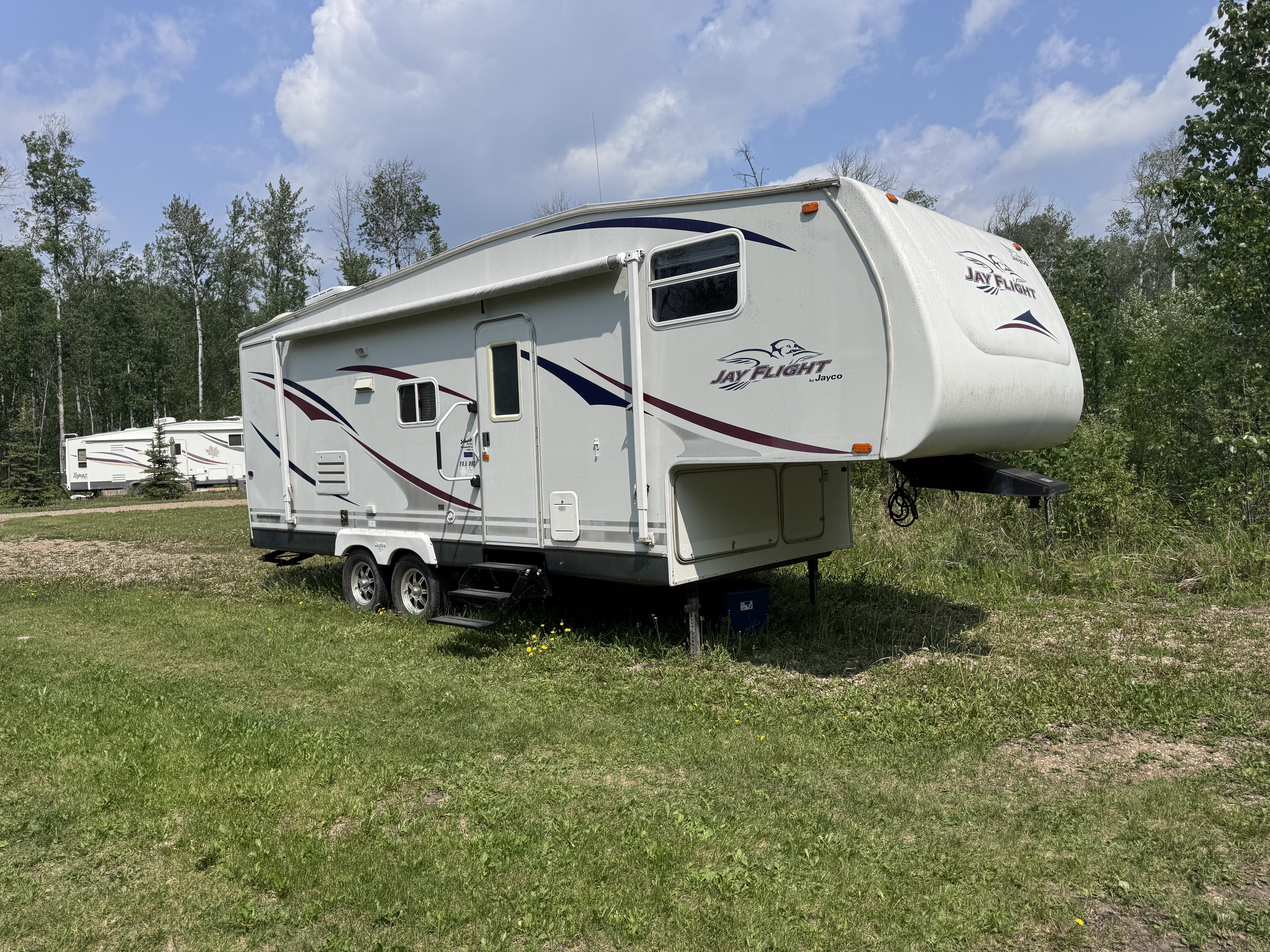 Photo of 1/2 ton towable 5th wheel