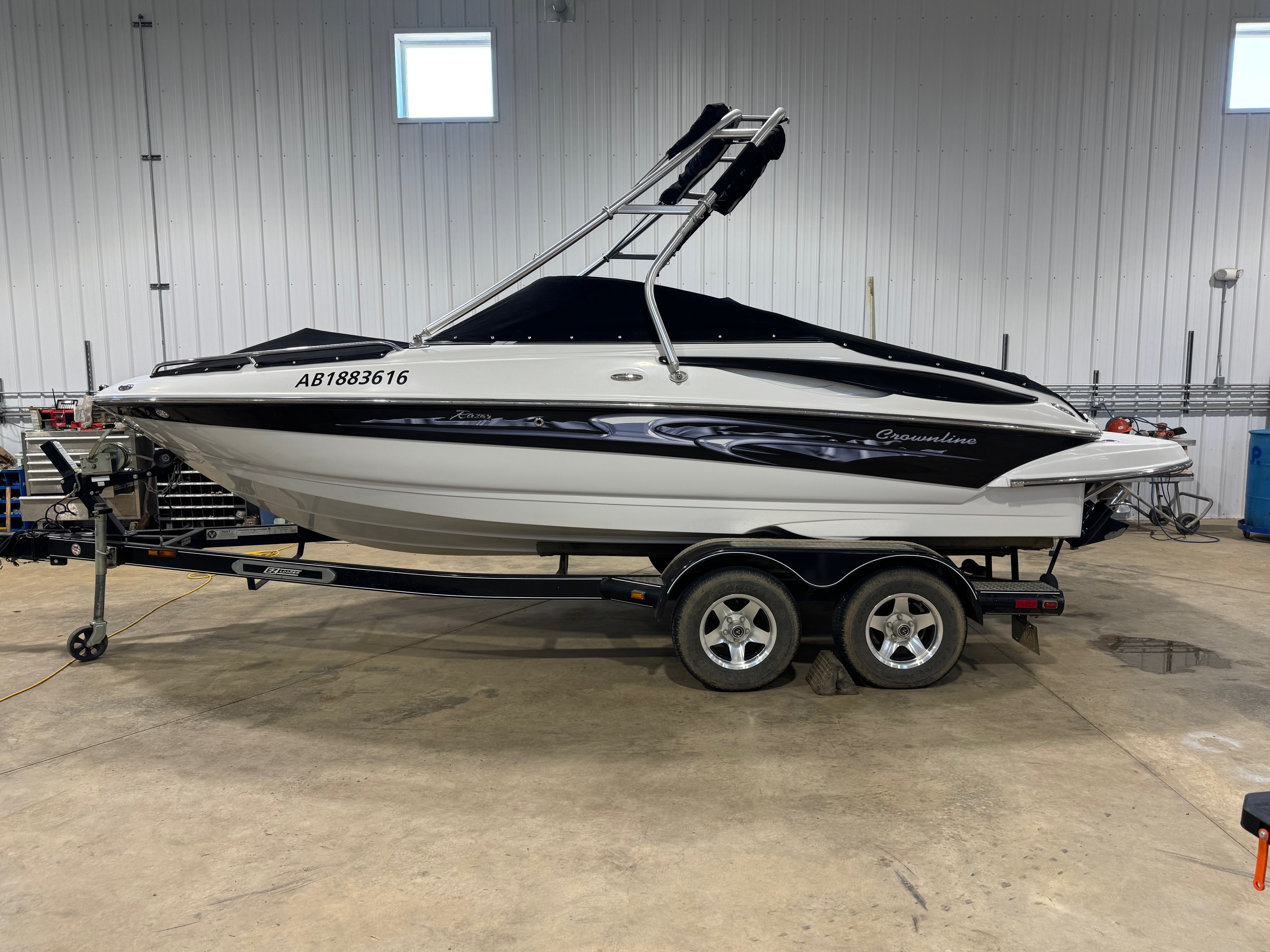 Photo of Crownline 200 LS Razor