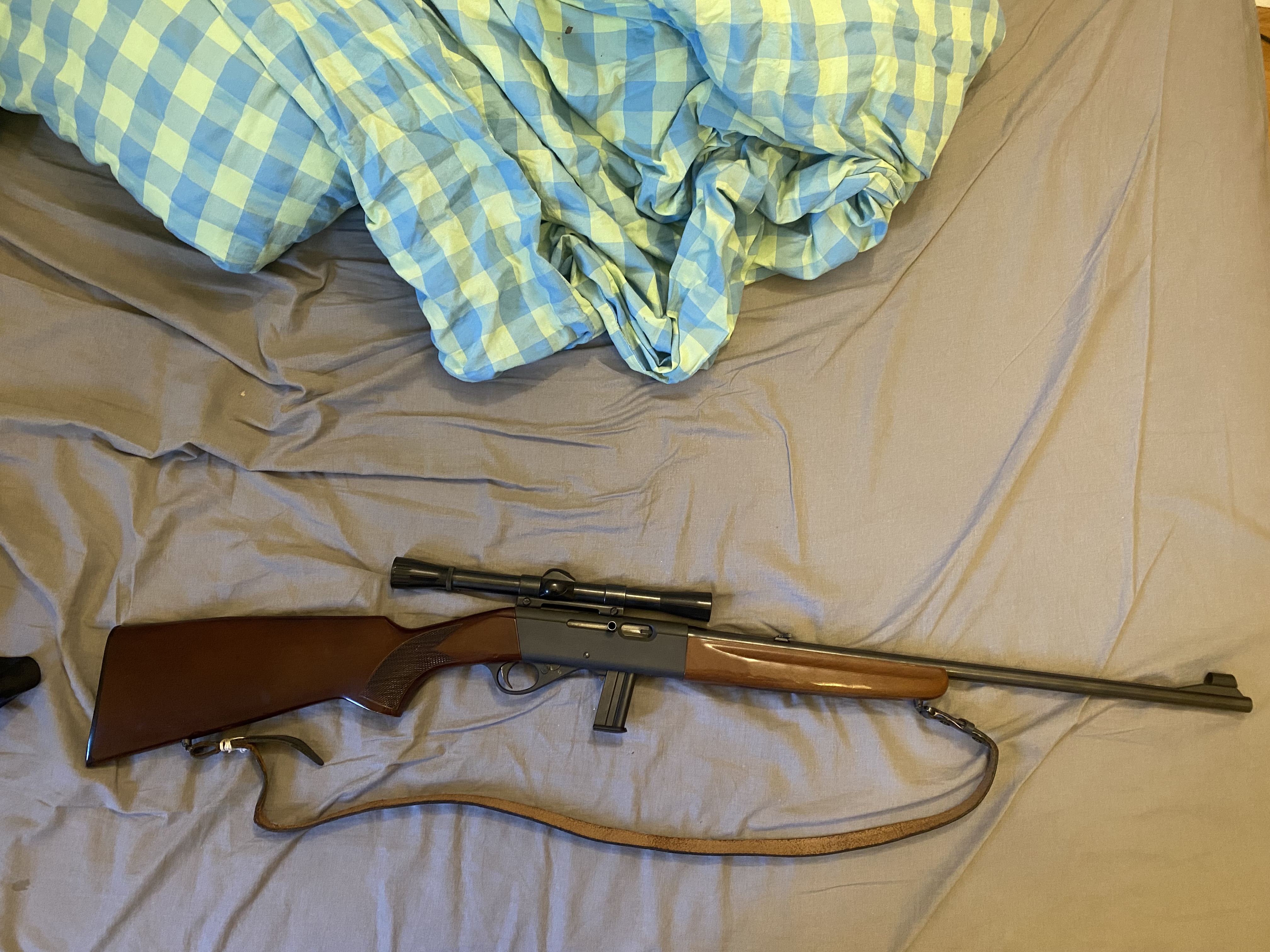 Photo of CIL model300 with fixed power scope