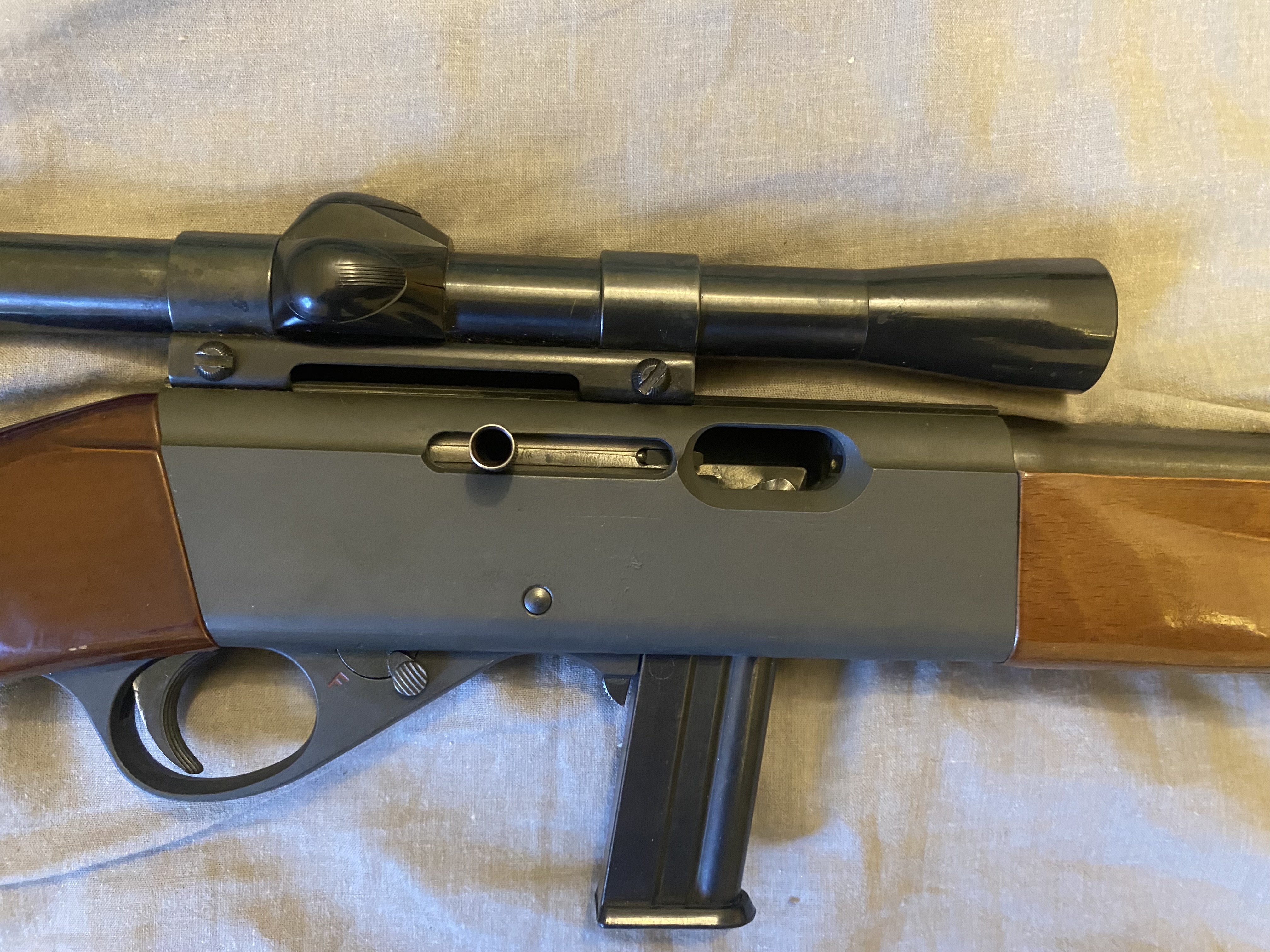 Photo of CIL model300 with fixed power scope