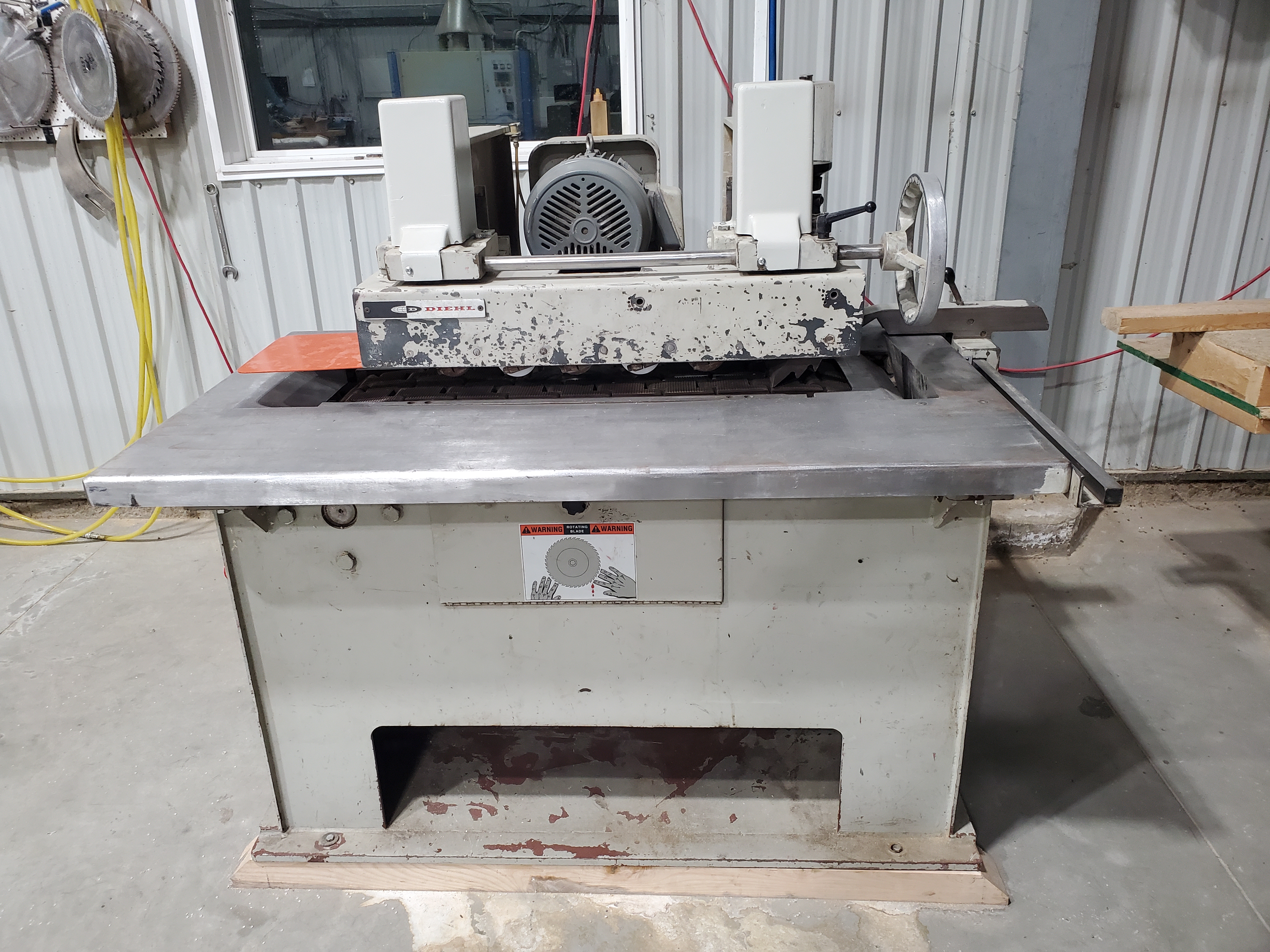 Photo of Diehl Straight Line Rip Saw for sale